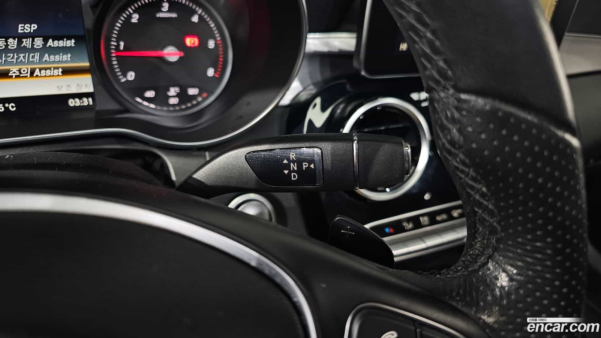 C-Class Mercedes-Benz 2017.11-INNER-009