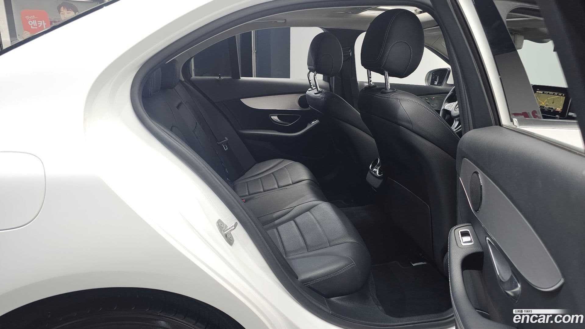 Main__Slider__Photo:C-Class Mercedes-Benz 2017.11-11