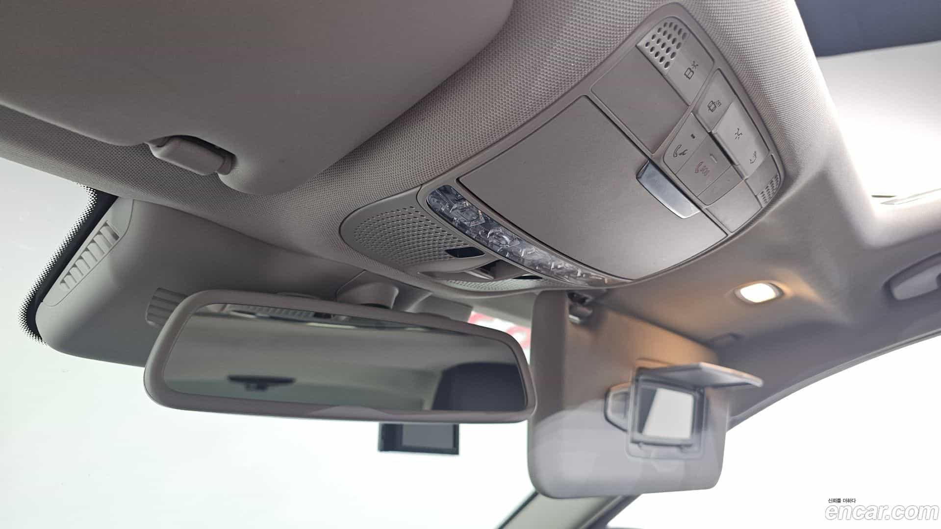 C-Class Mercedes-Benz 2017.11-OPTION-022