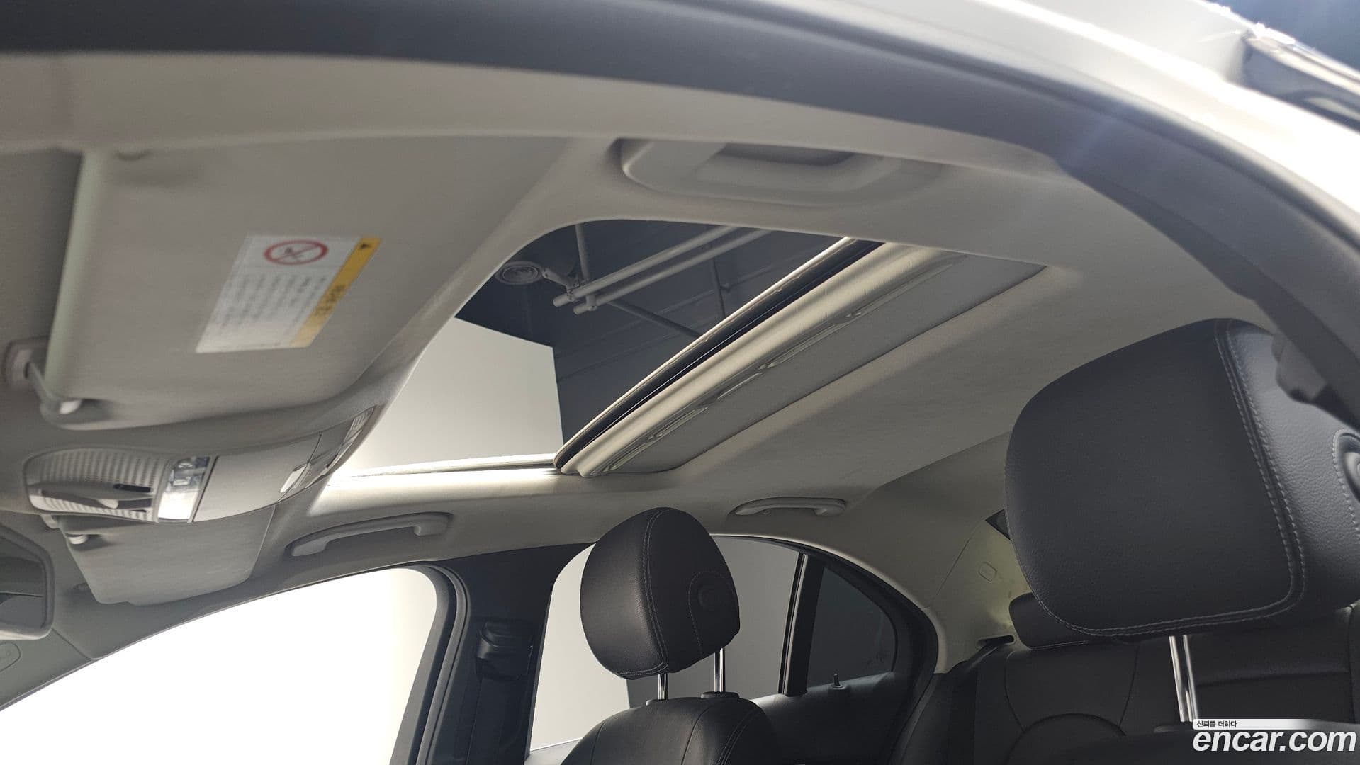 Main__Slider__Photo:C-Class Mercedes-Benz 2017.11-18