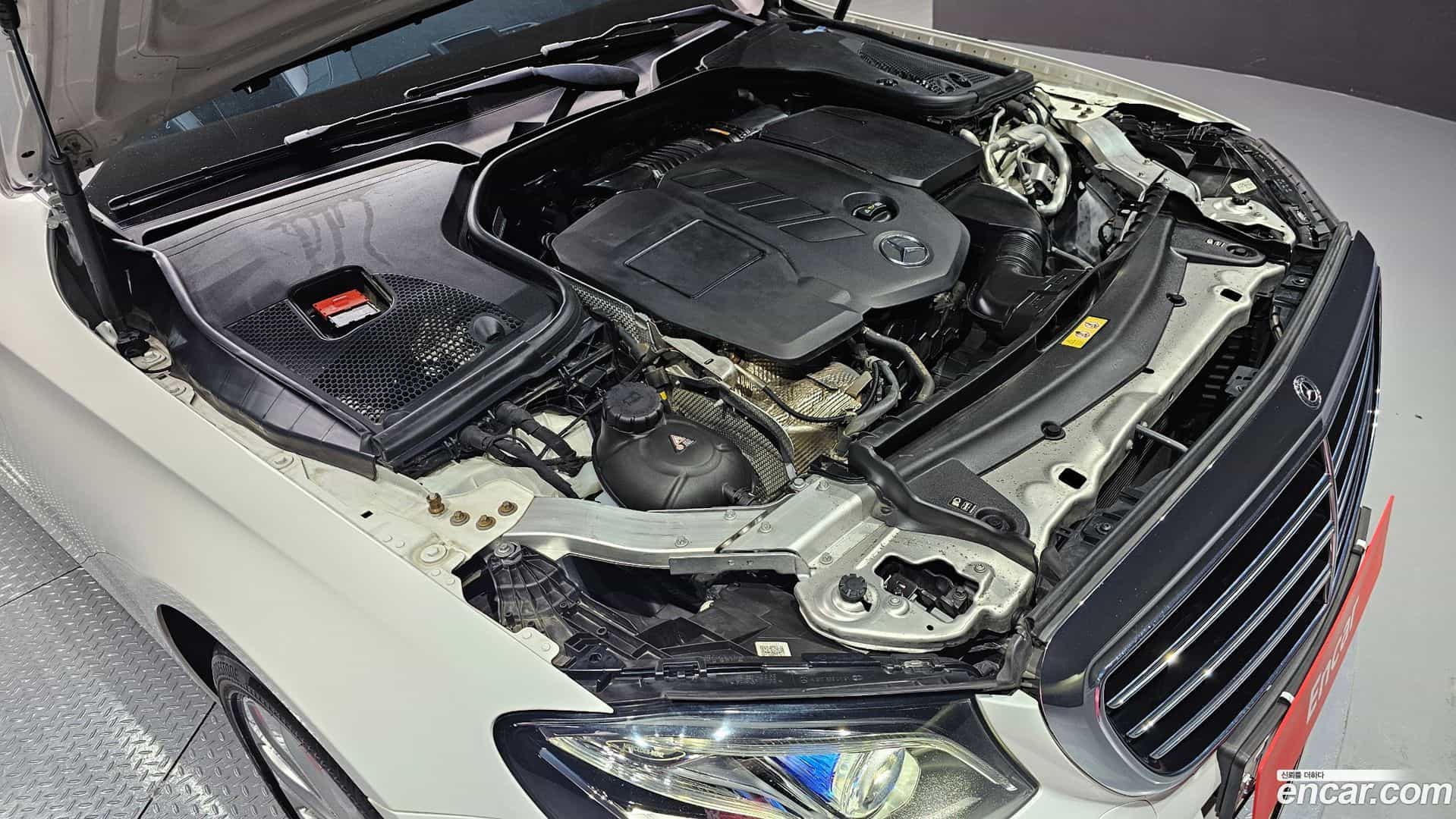 E-Class Mercedes-Benz 2019.10-INNER-006