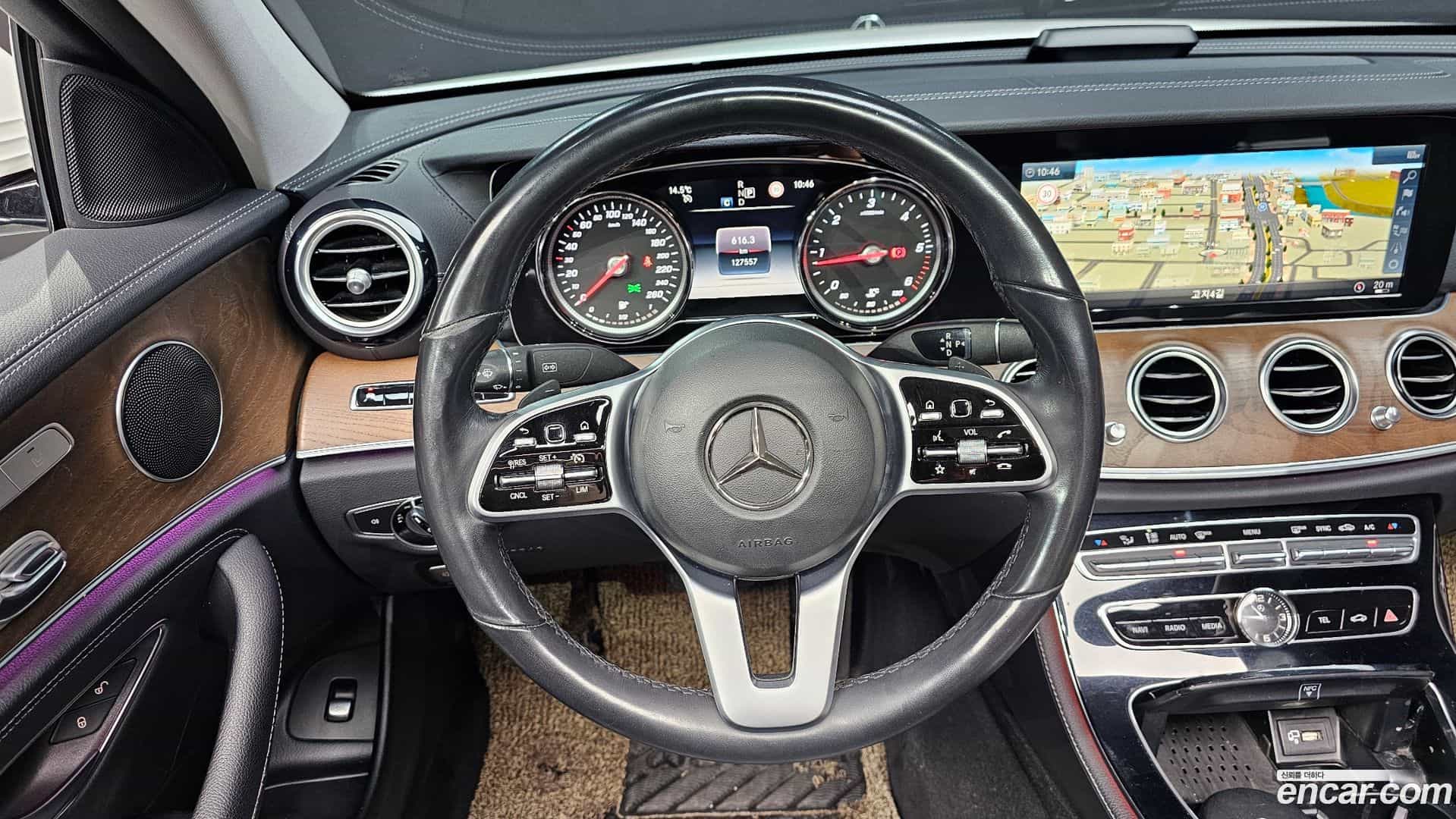 E-Class Mercedes-Benz 2019.10-OPTION-017
