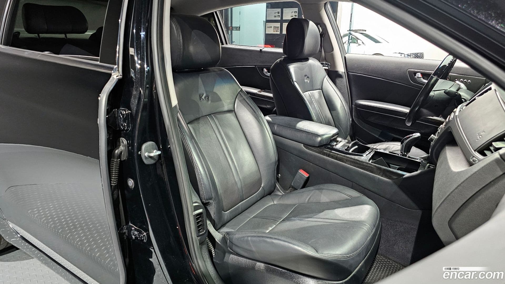 Main__Slider__Photo:K9 Kia 2013.7-9