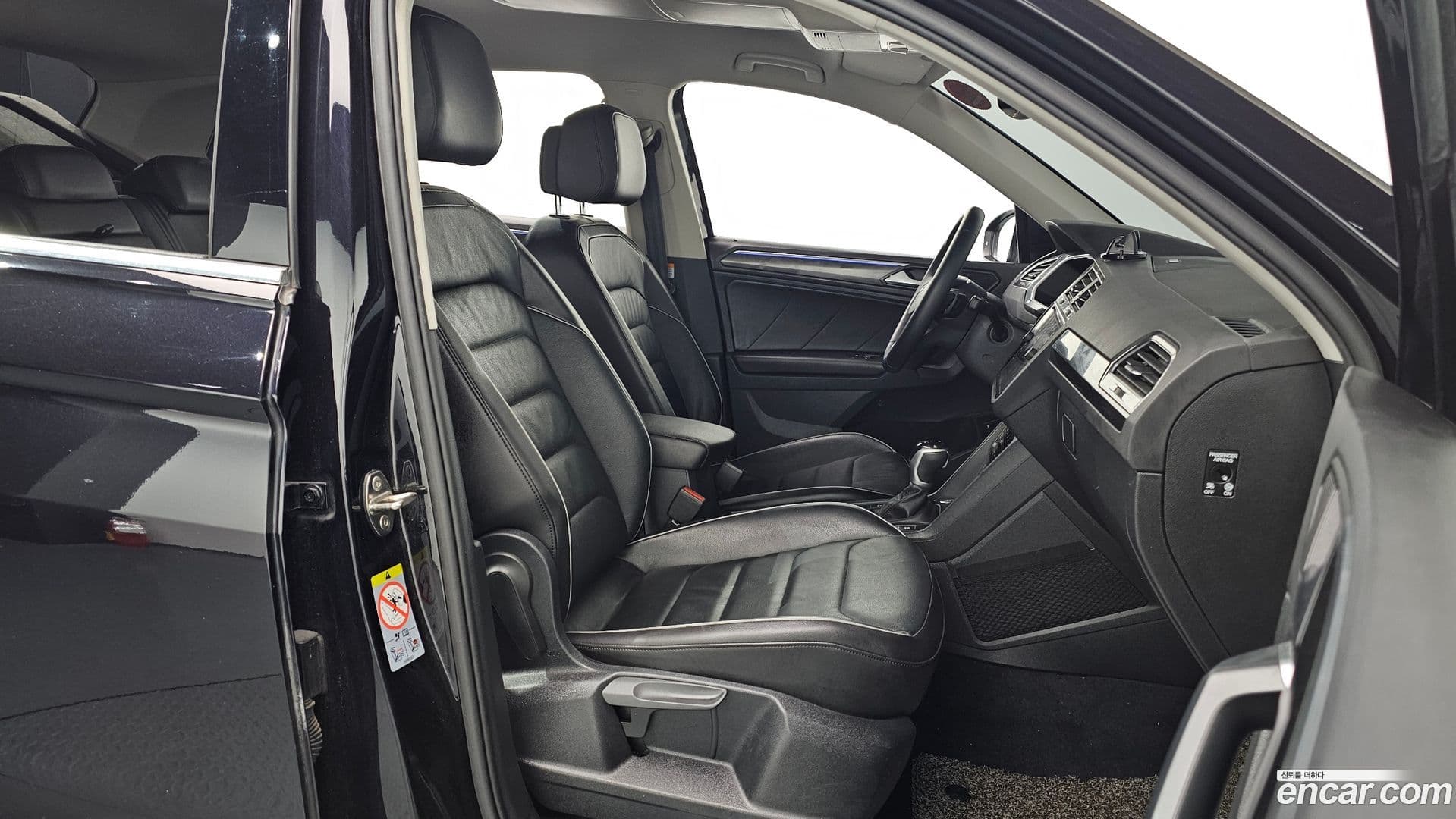 Main__Slider__Photo:Tiguan Volkswagen 2021.7-9