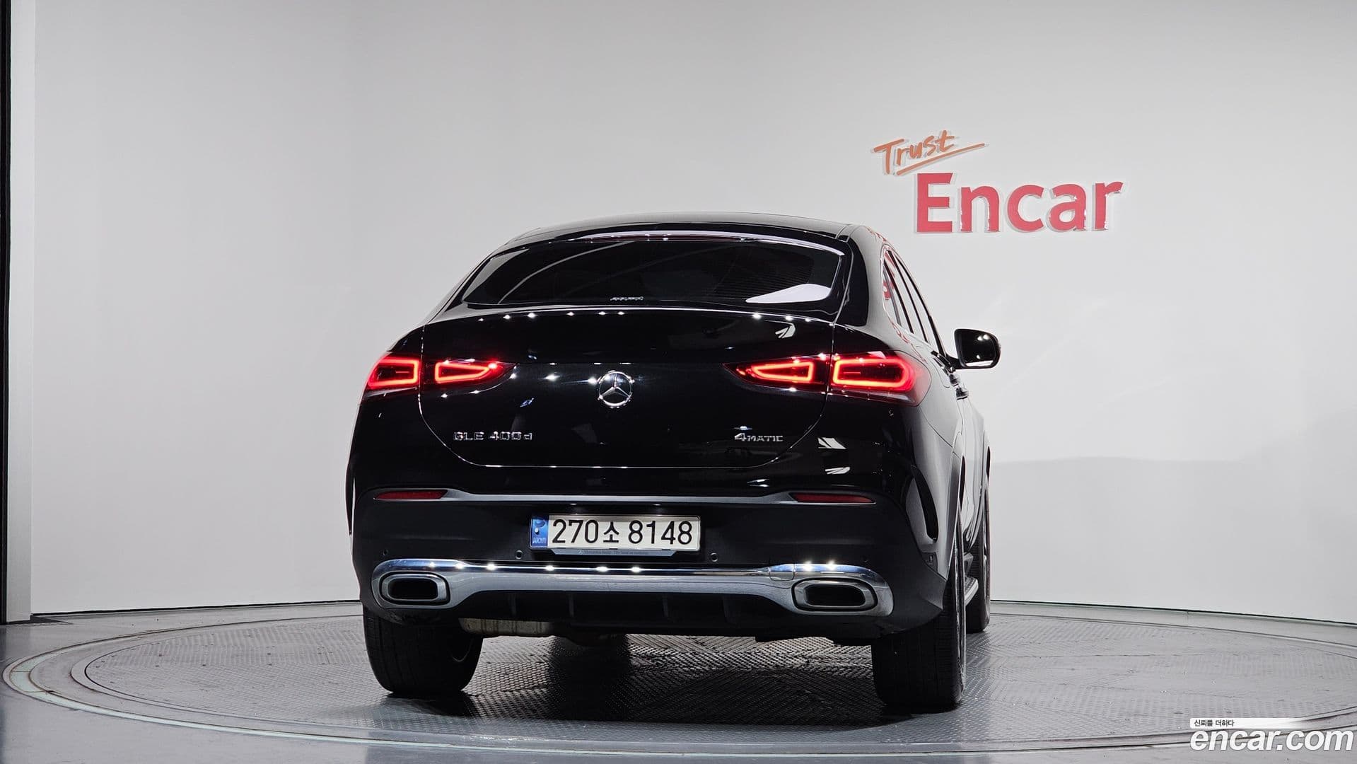 Main__Slider__Photo:GLE-Class Mercedes-Benz 2021.1-3