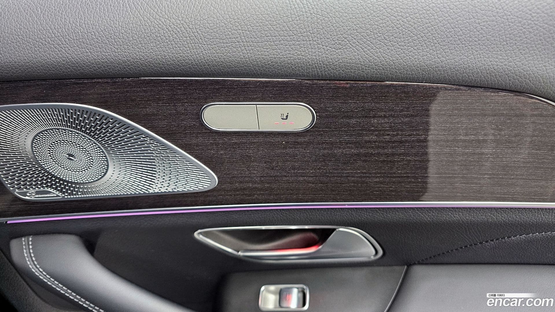 Main__Slider__Photo:GLE-Class Mercedes-Benz 2021.1-17