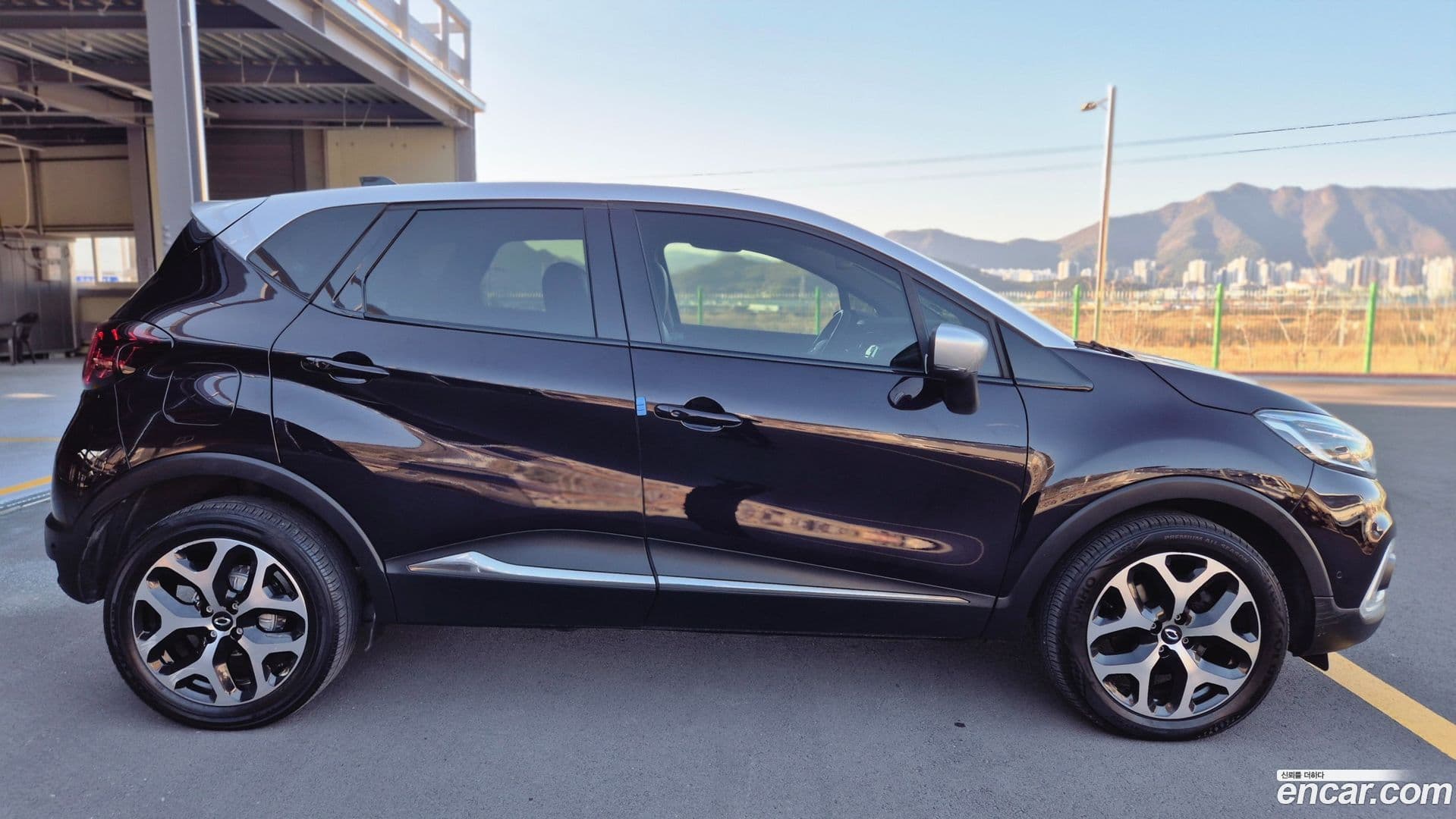 Main__Slider__Photo:QM3 Renault-KoreaSamsung 2017.7-7