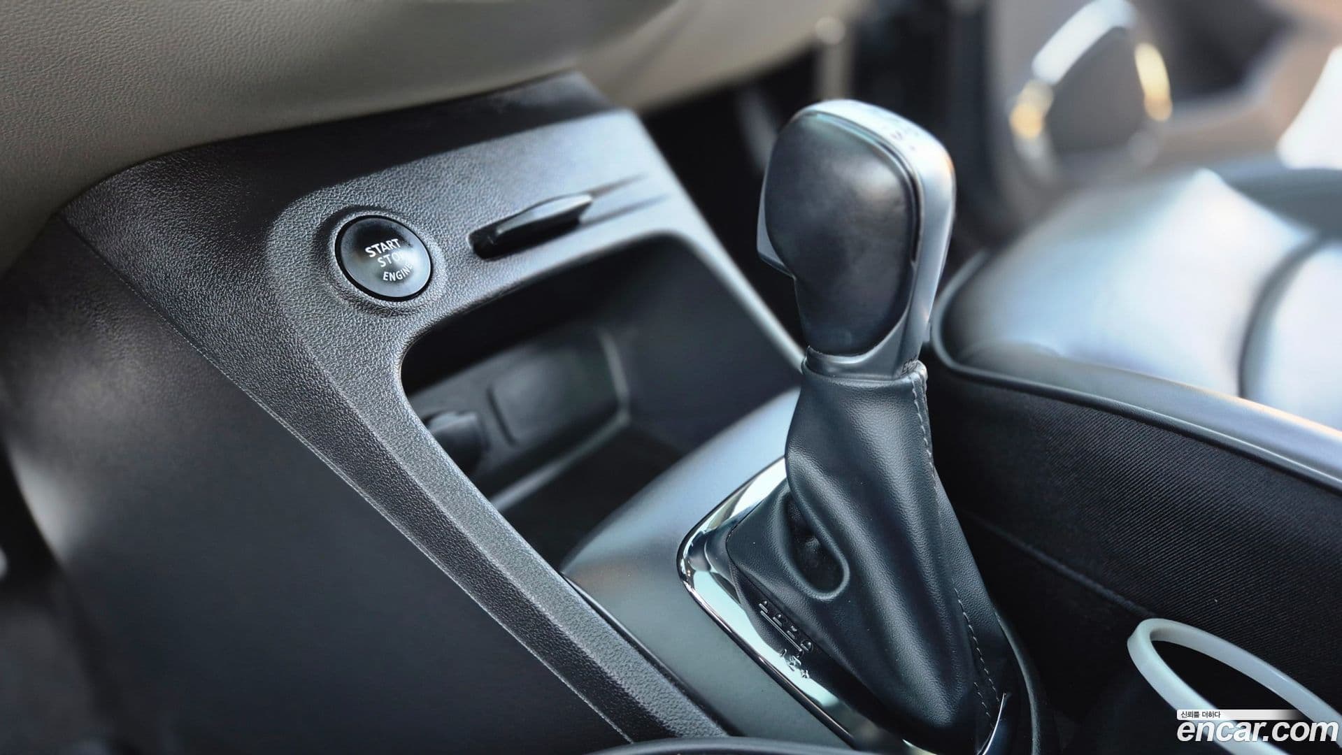 Main__Slider__Photo:QM3 Renault-KoreaSamsung 2017.7-16