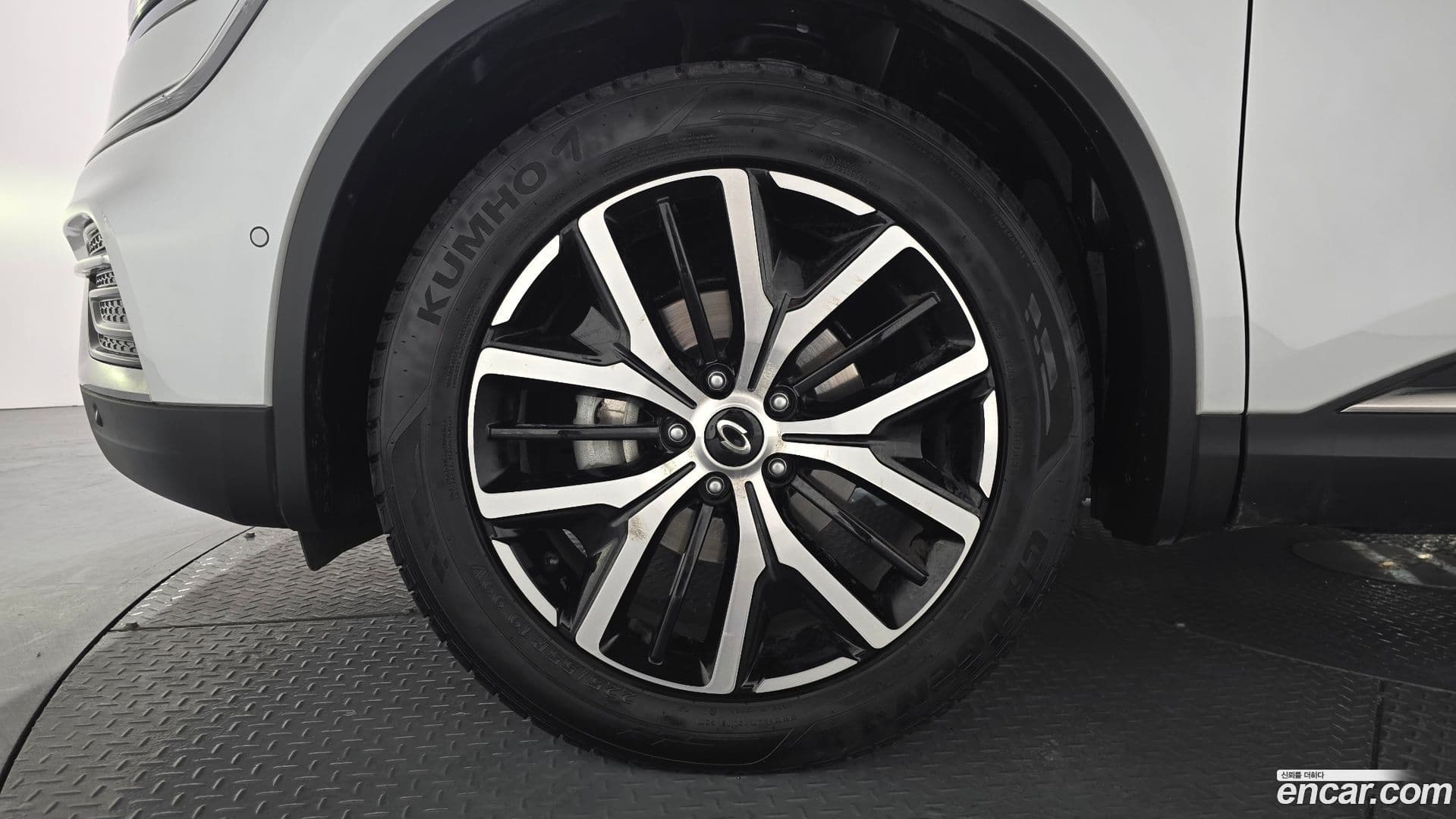 Main__Slider__Photo:QM6 Renault-KoreaSamsung 2022.0-4