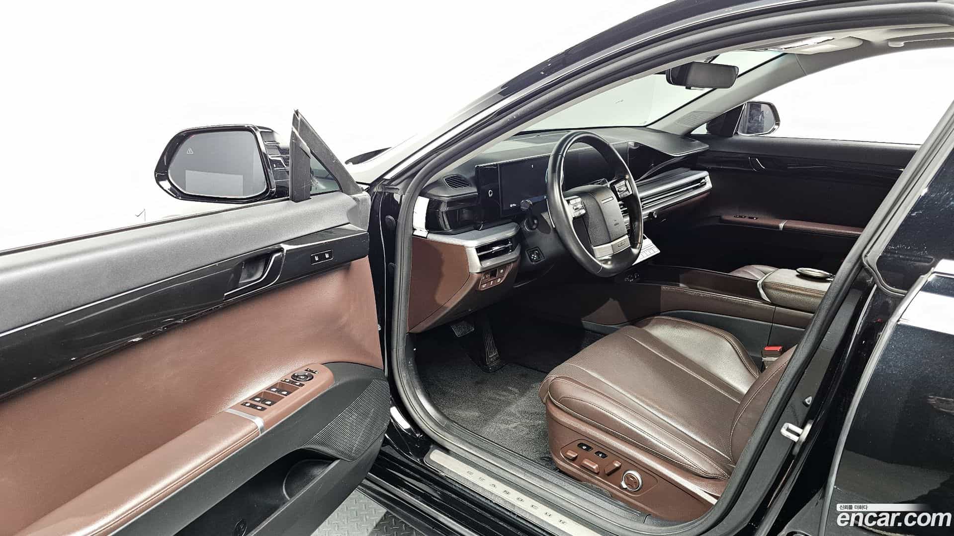 Grandeur Hyundai 2023.5-INNER-010