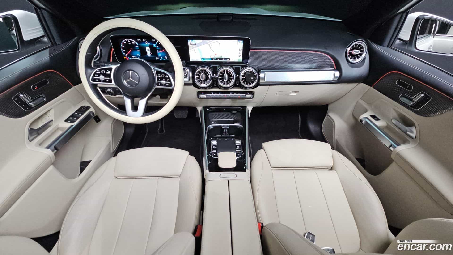 GLB-Class Mercedes-Benz 2020.10-INNER-007