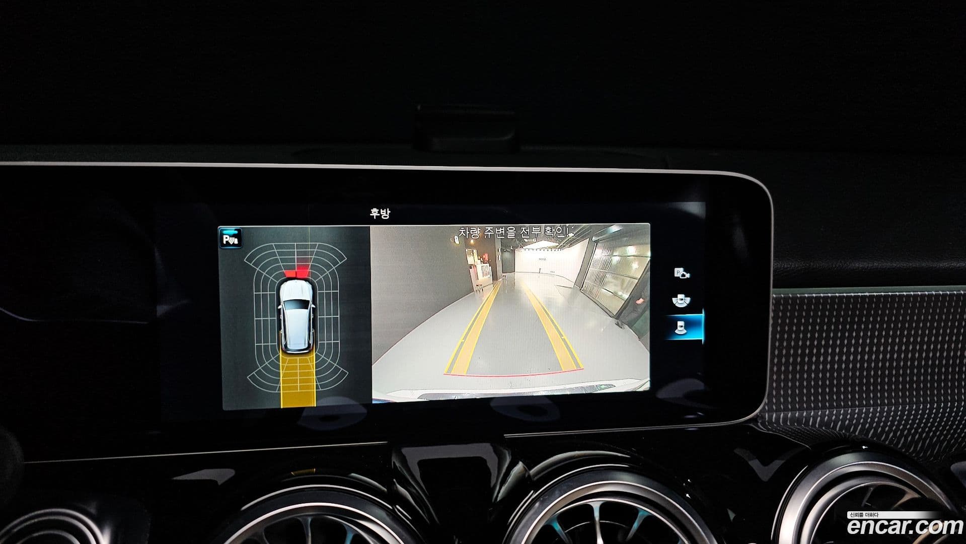 Main__Slider__Photo:GLB-Class Mercedes-Benz 2020.10-14