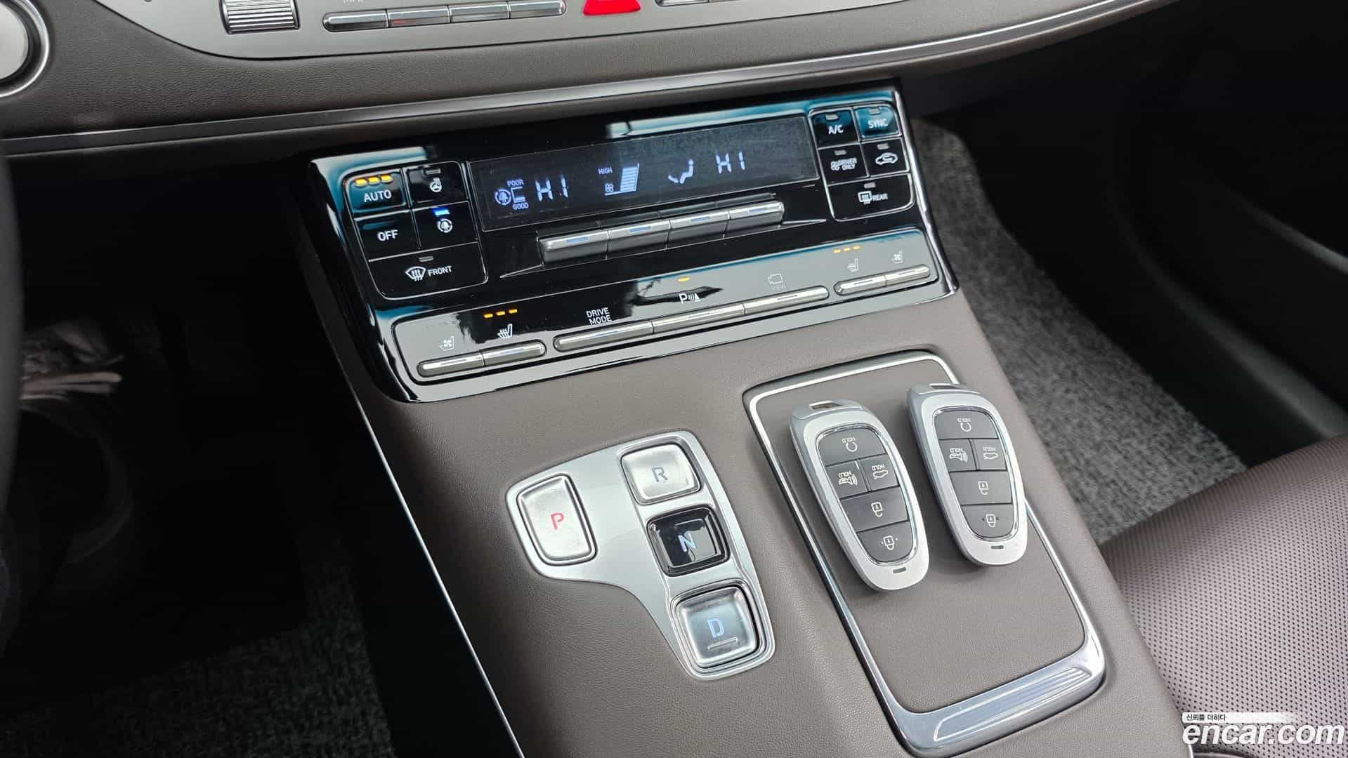 Grandeur Hyundai 2021.10-INNER-009