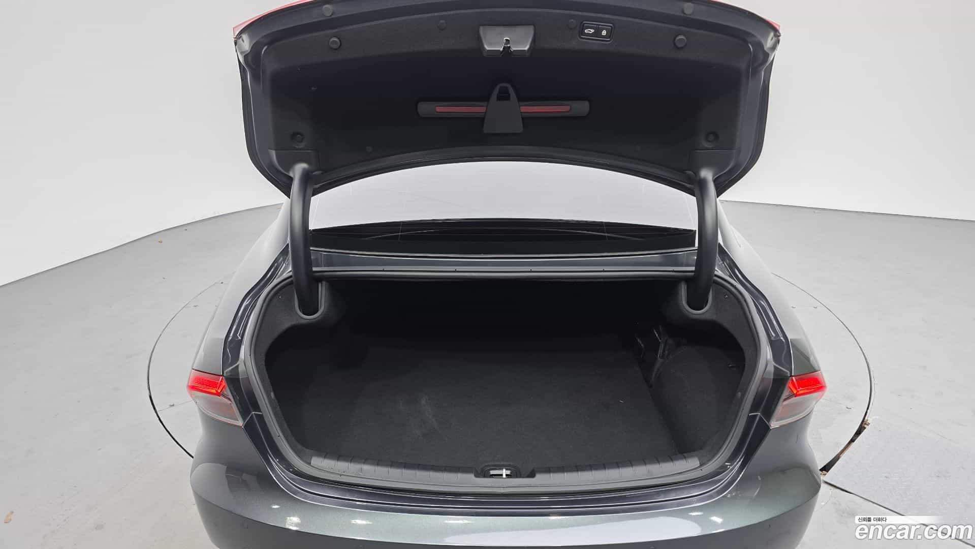 Grandeur Hyundai 2021.10-OPTION-024