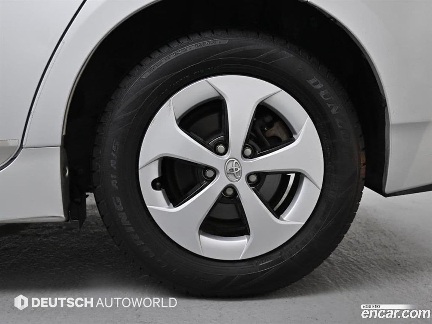 Main__Slider__Photo:Prius Toyota 2013.4-4