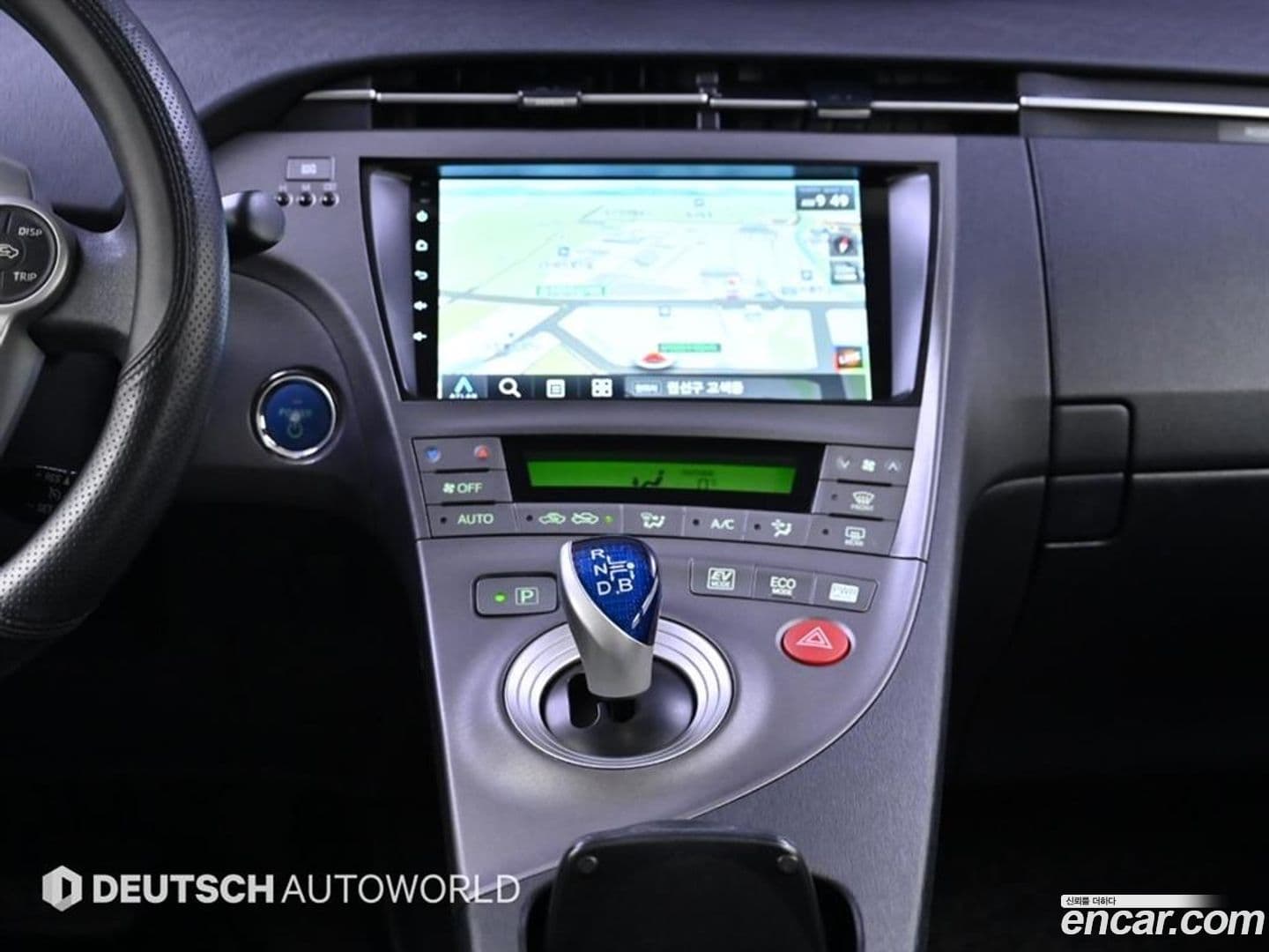 Main__Slider__Photo:Prius Toyota 2013.4-13