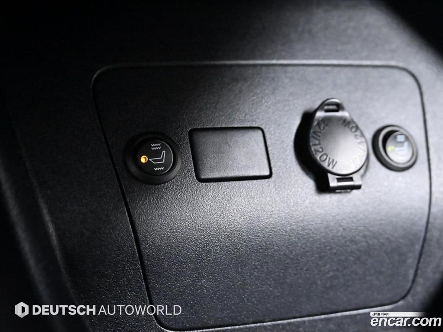 Main__Slider__Photo:Prius Toyota 2013.4-15