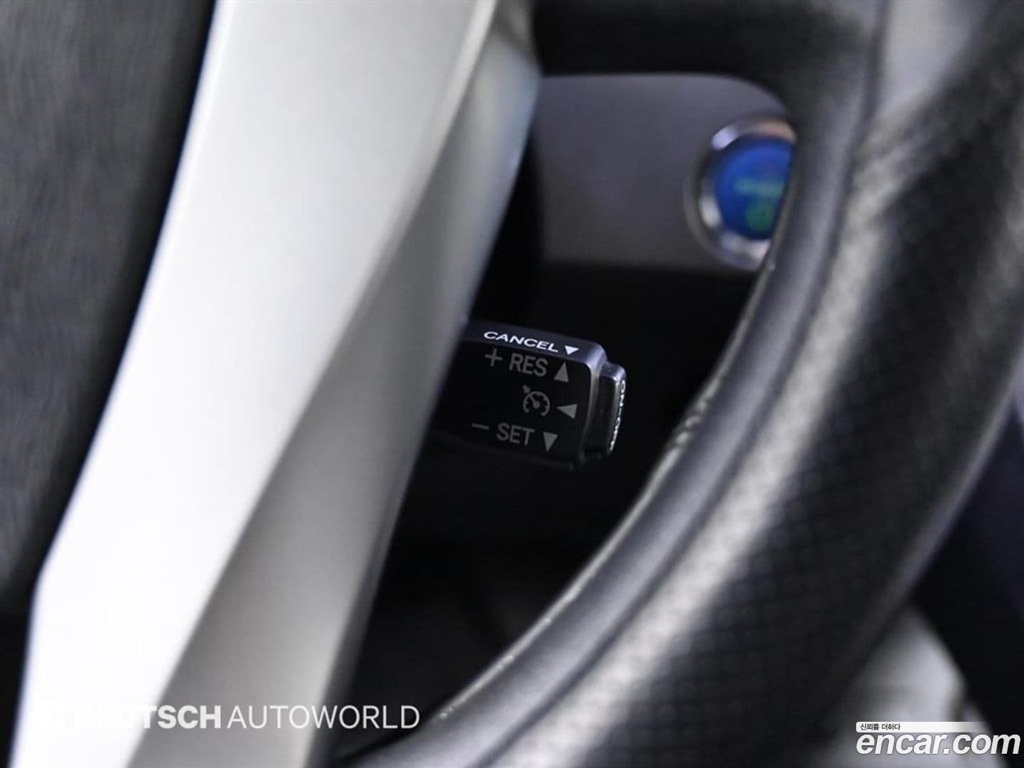 Main__Slider__Photo:Prius Toyota 2013.4-16