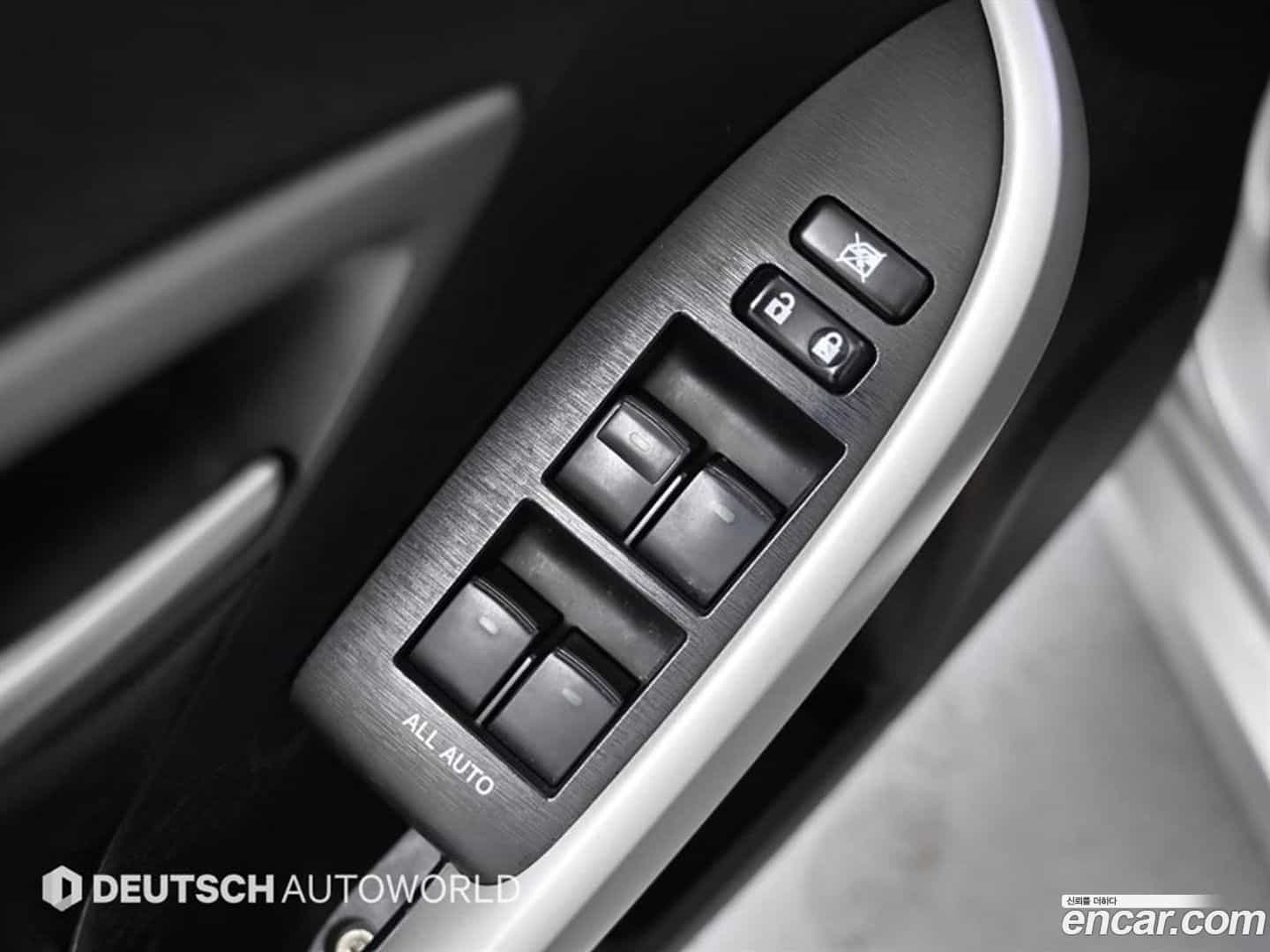 Prius Toyota 2013.4-OPTION-023