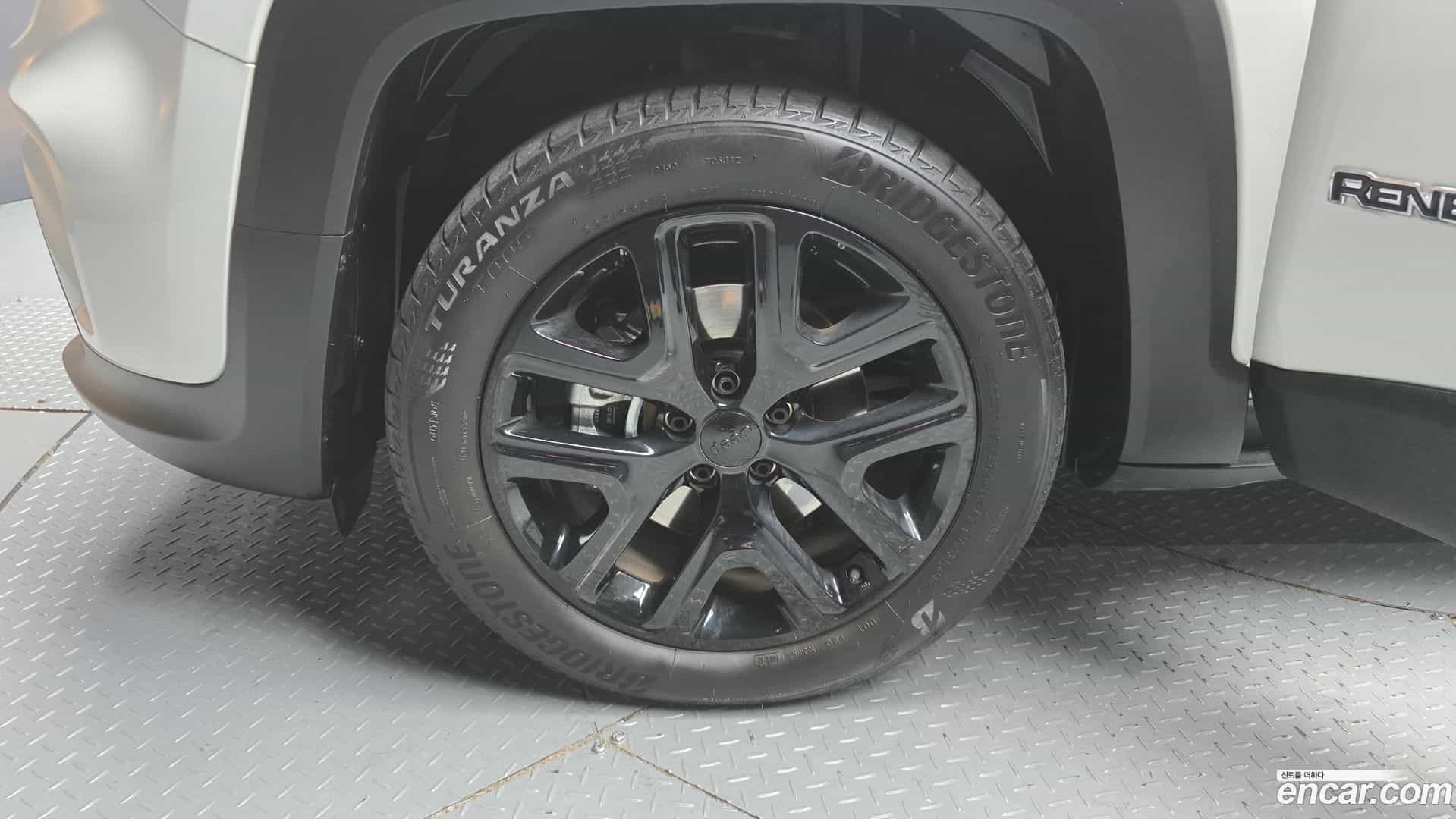 Renegade Jeep 2022.6-OUTER-005