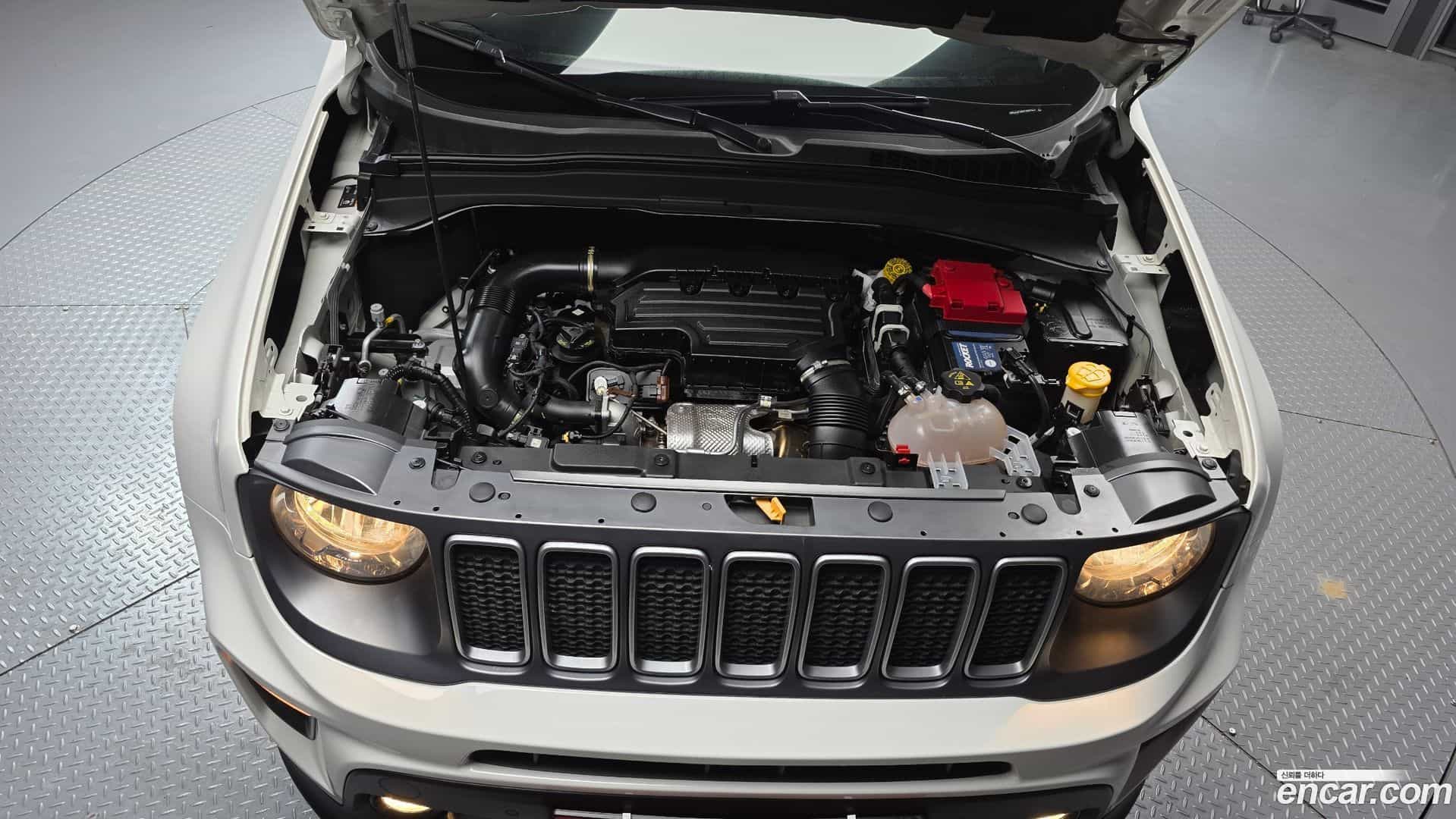 Renegade Jeep 2022.6-INNER-006