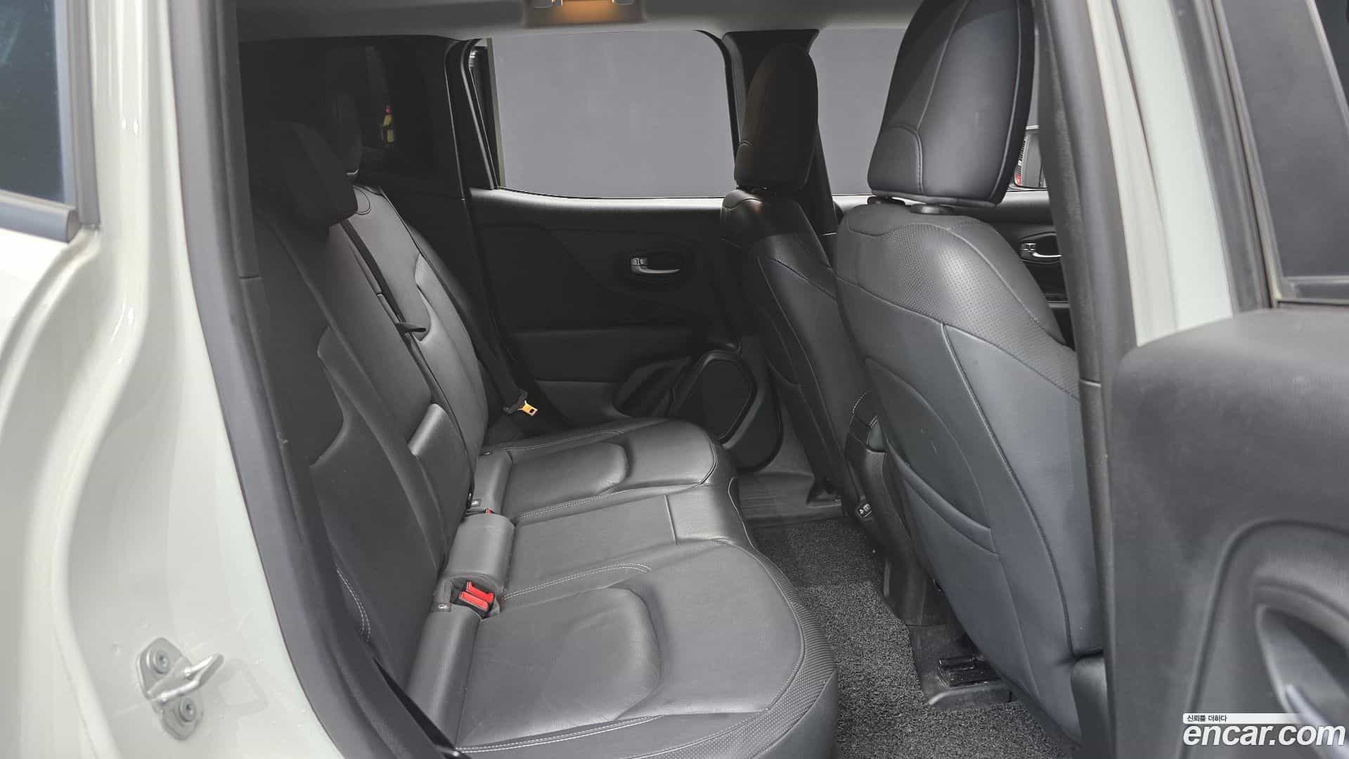 Renegade Jeep 2022.6-OPTION-016