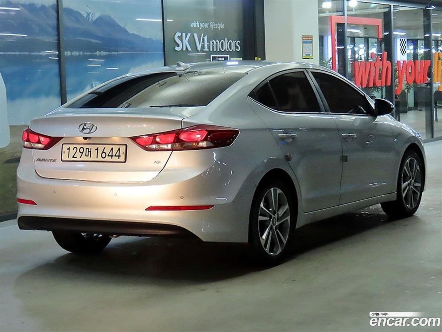 Main__Slider__Photo:AVANTE Hyundai 2018.6-1