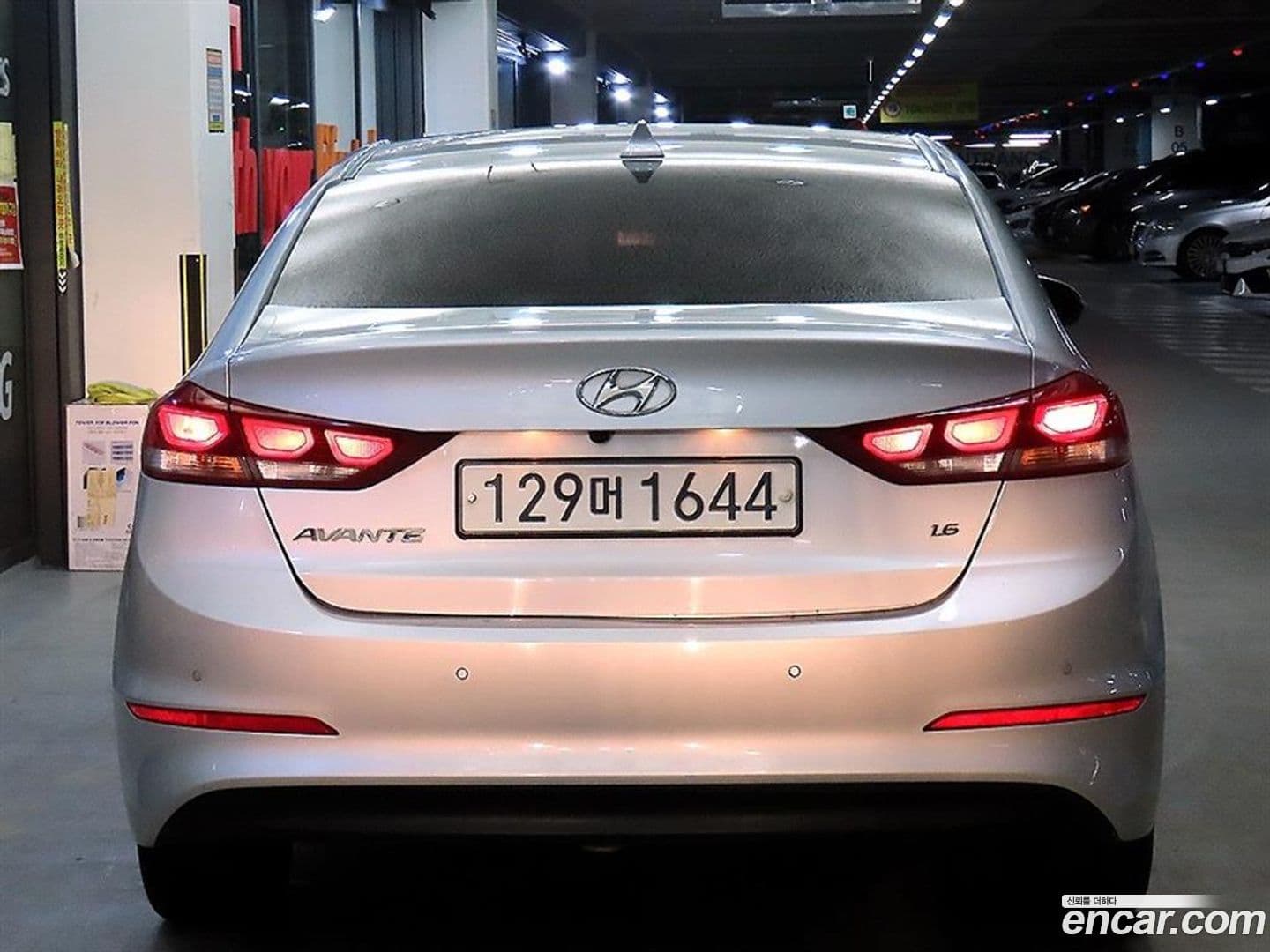 Main__Slider__Photo:AVANTE Hyundai 2018.6-3