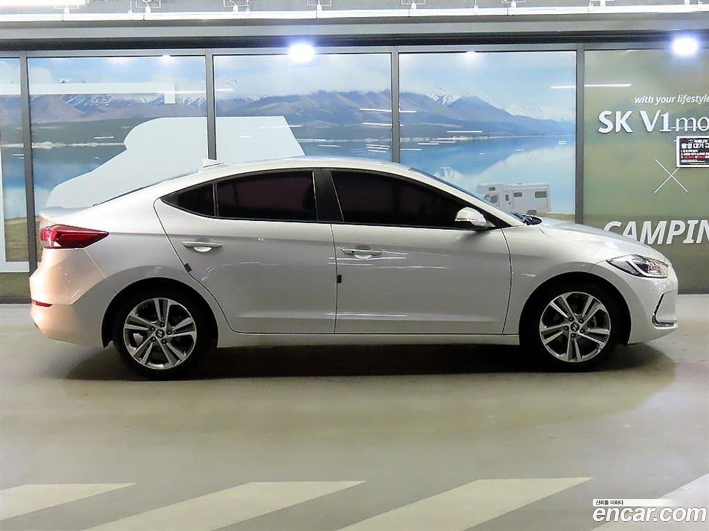 Main__Slider__Photo:AVANTE Hyundai 2018.6-4