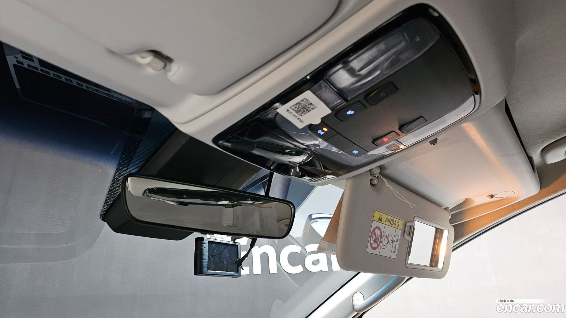 Main__Slider__Photo:Staria Hyundai 2021.10-18