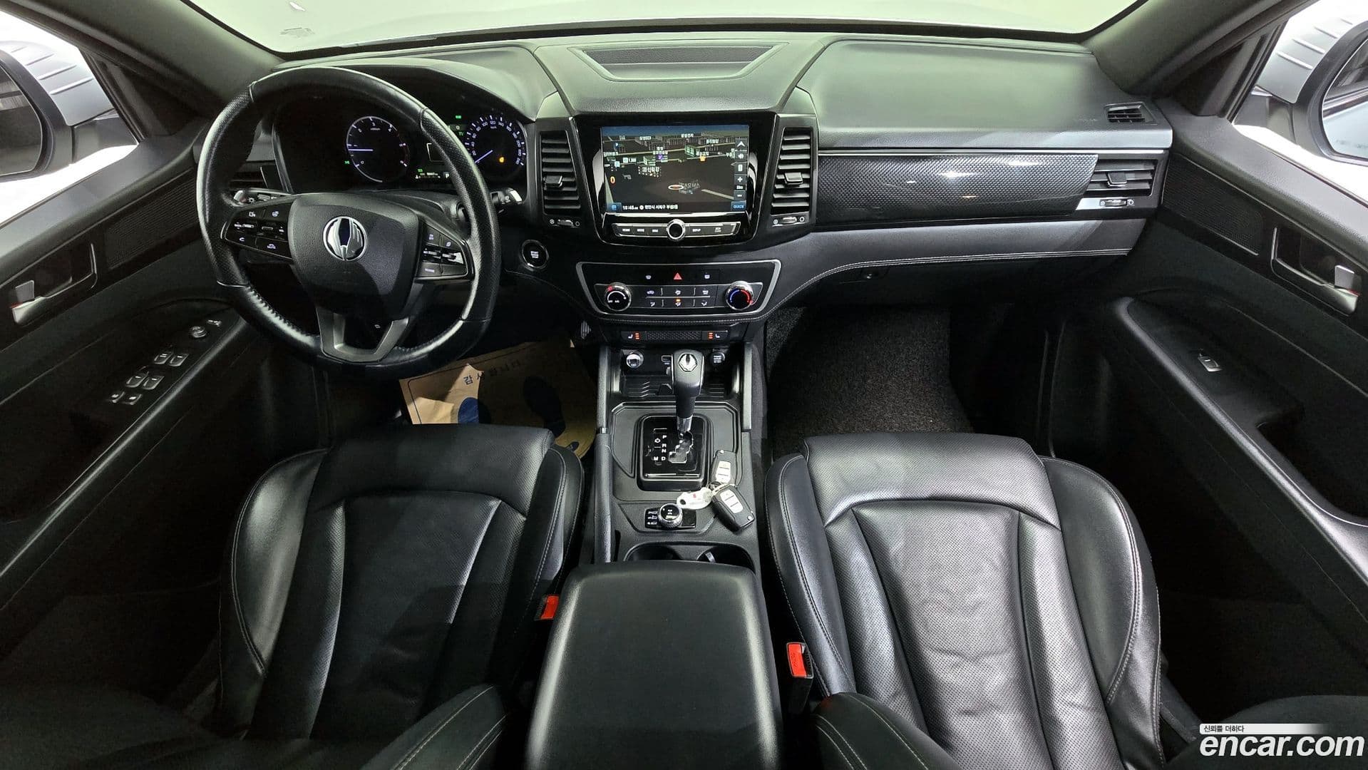 Main__Slider__Photo:Rexton KG_Mobility_Ssangyong 2020.0-6