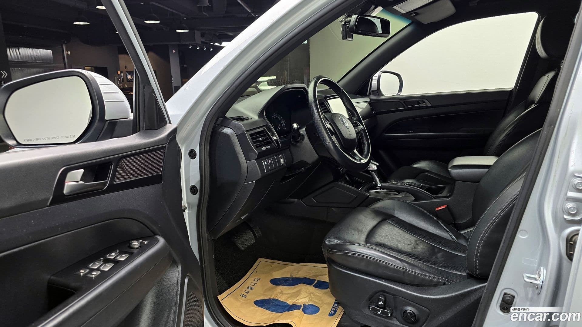 Main__Slider__Photo:Rexton KG_Mobility_Ssangyong 2020.0-9