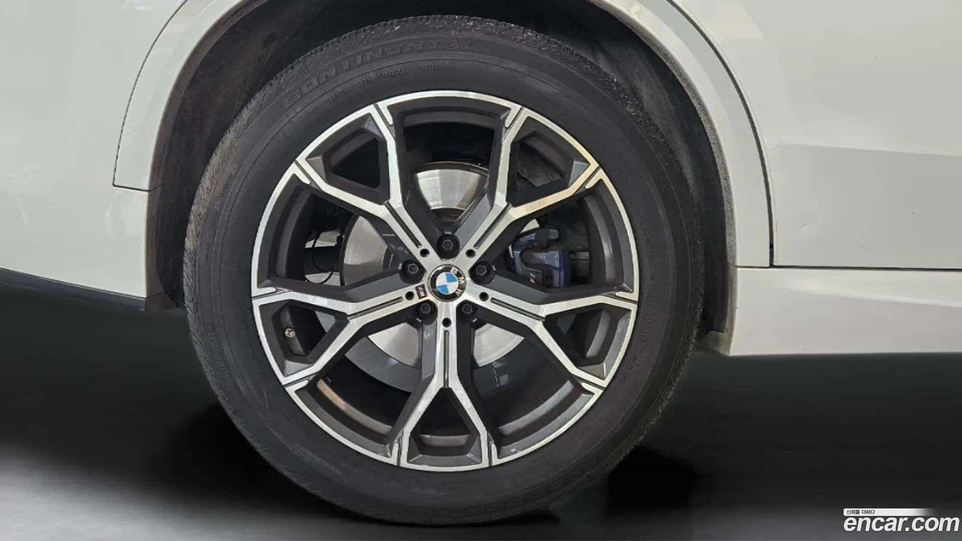 X5 BMW 2023.2-OUTER-005