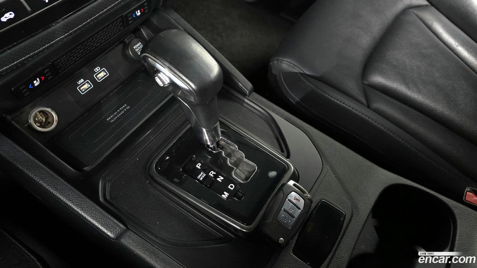 Main__Slider__Photo:Rexton KG_Mobility_Ssangyong 2022.0-8