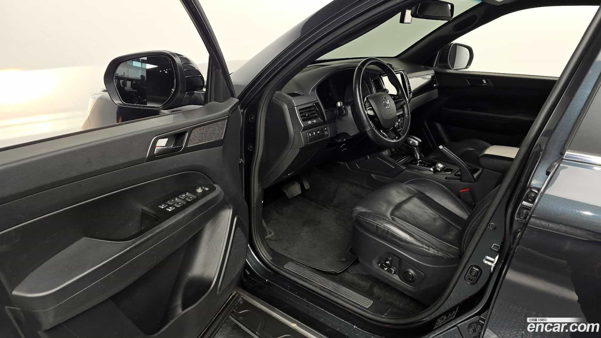 Rexton KG_Mobility_Ssangyong 2022.0-INNER-010