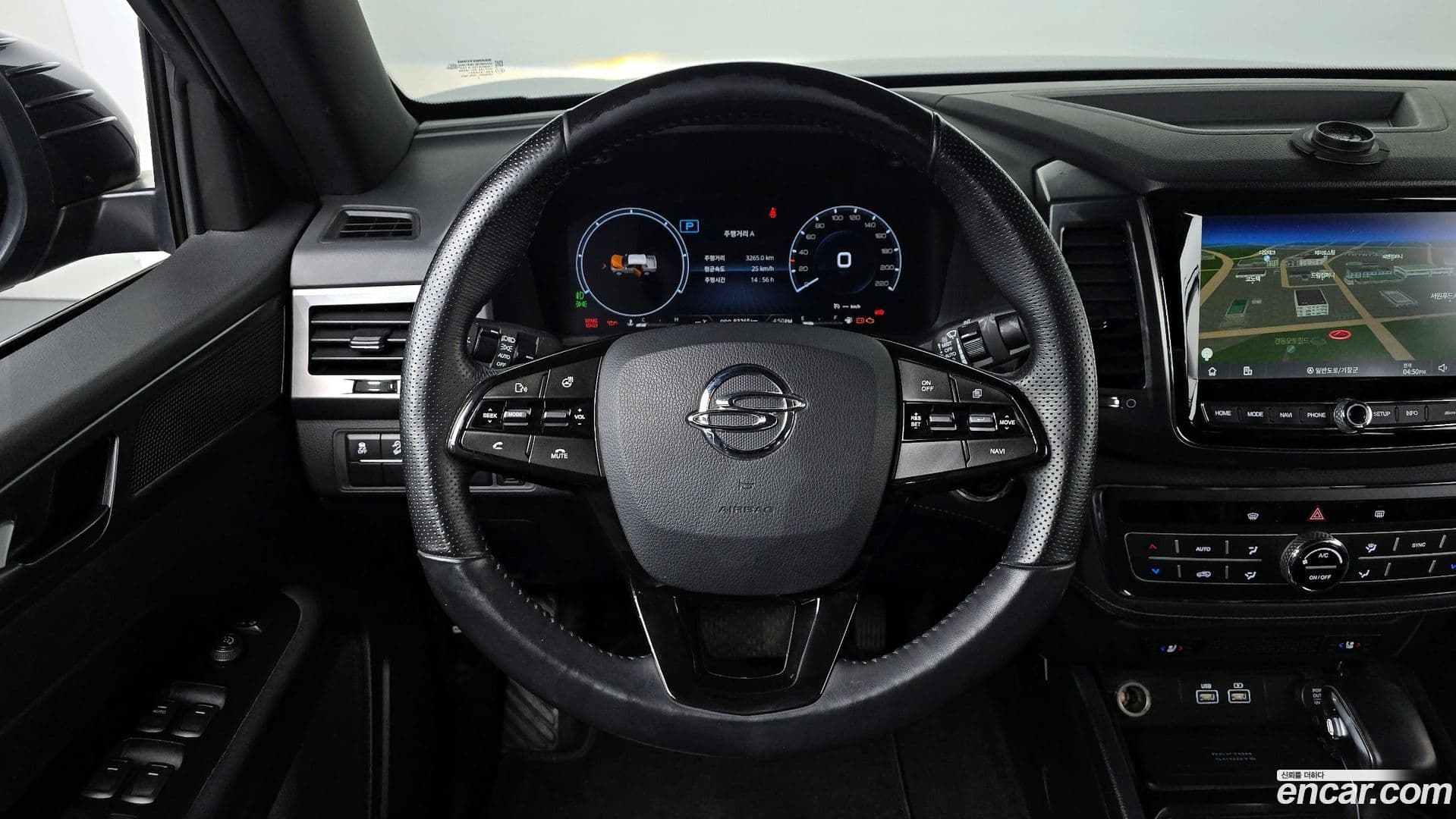 Main__Slider__Photo:Rexton KG_Mobility_Ssangyong 2022.0-12