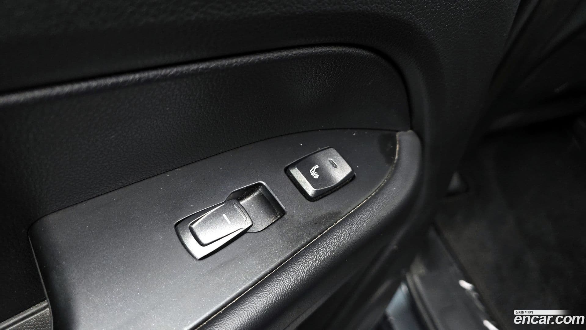 Main__Slider__Photo:Rexton KG_Mobility_Ssangyong 2022.0-17