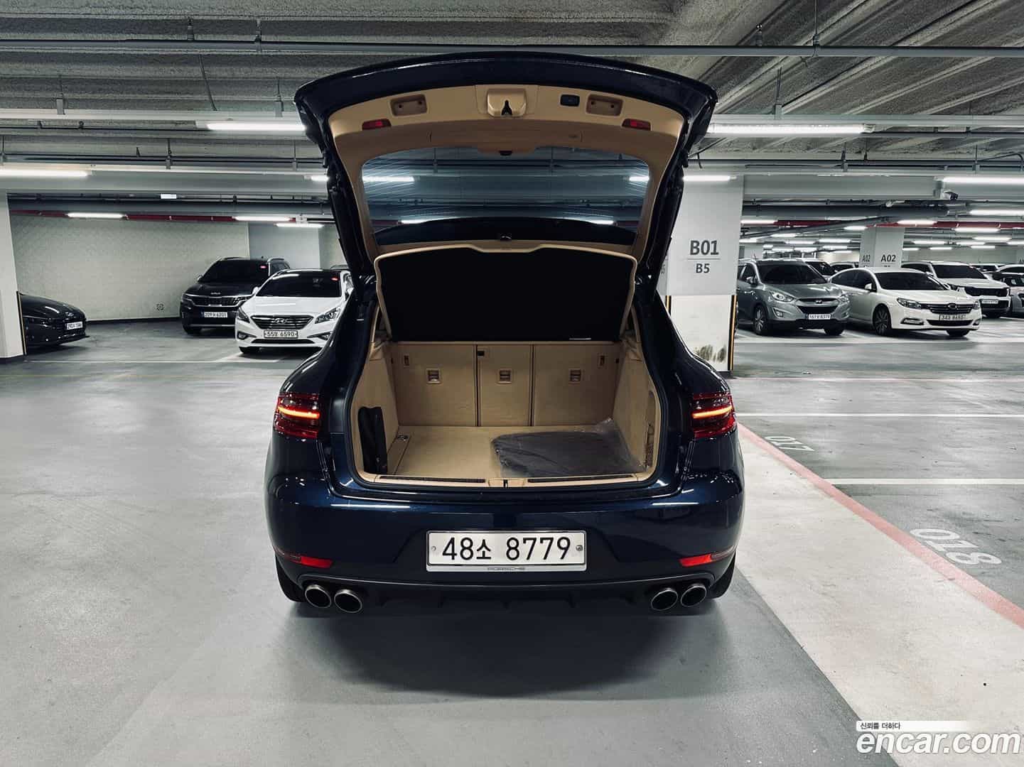 Macan Porsche 2014.9-OUTER-005