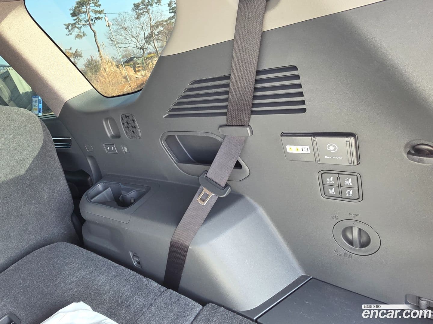 Main__Slider__Photo:EV9 Kia 2023.11-6