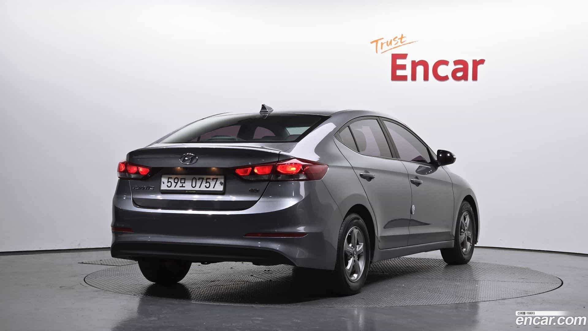 AVANTE Hyundai 2016.3-OUTER-002