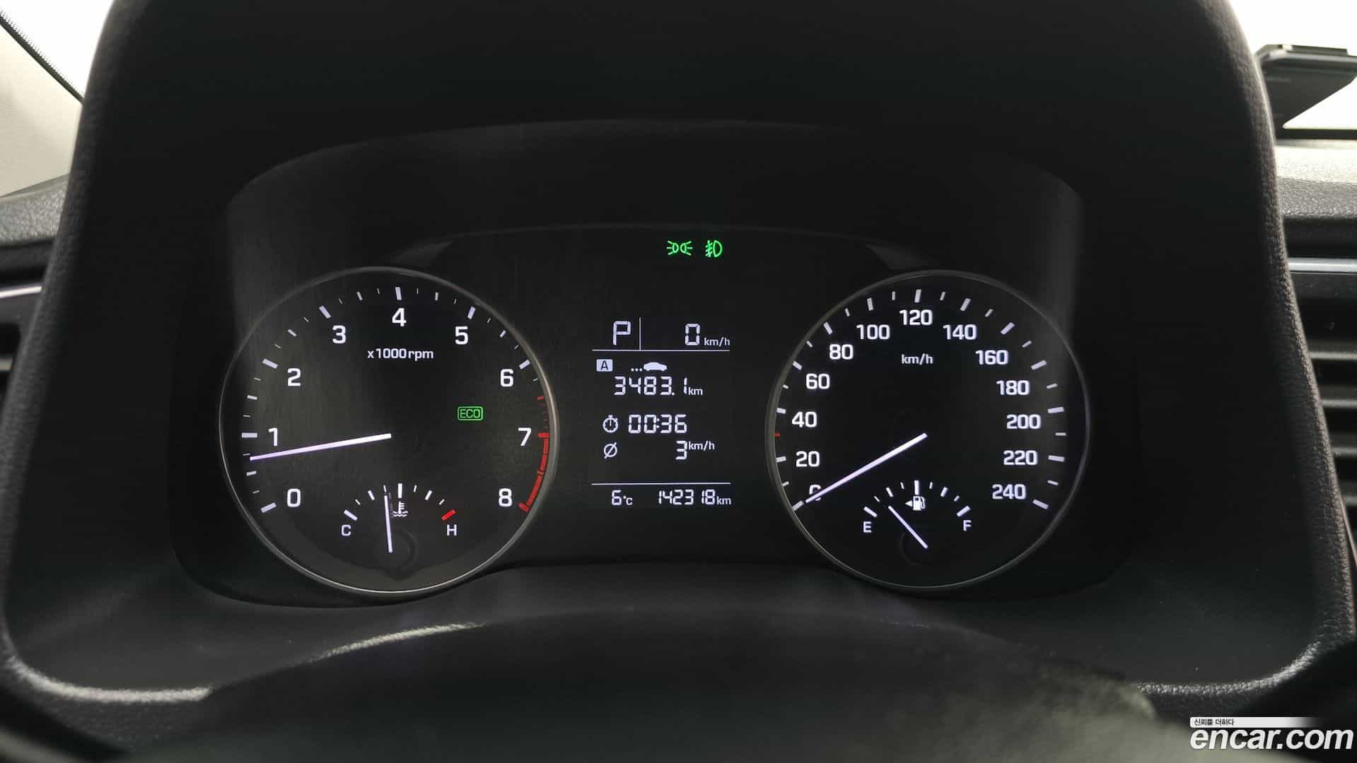 AVANTE Hyundai 2016.3-INNER-008