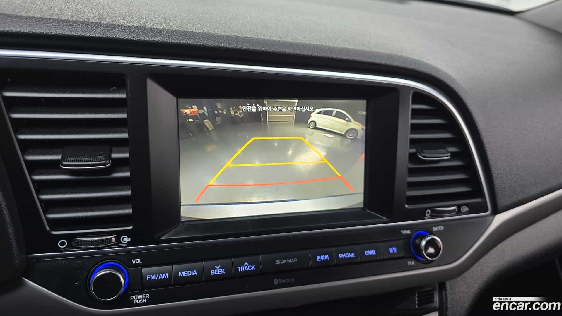 AVANTE Hyundai 2016.3-OPTION-020