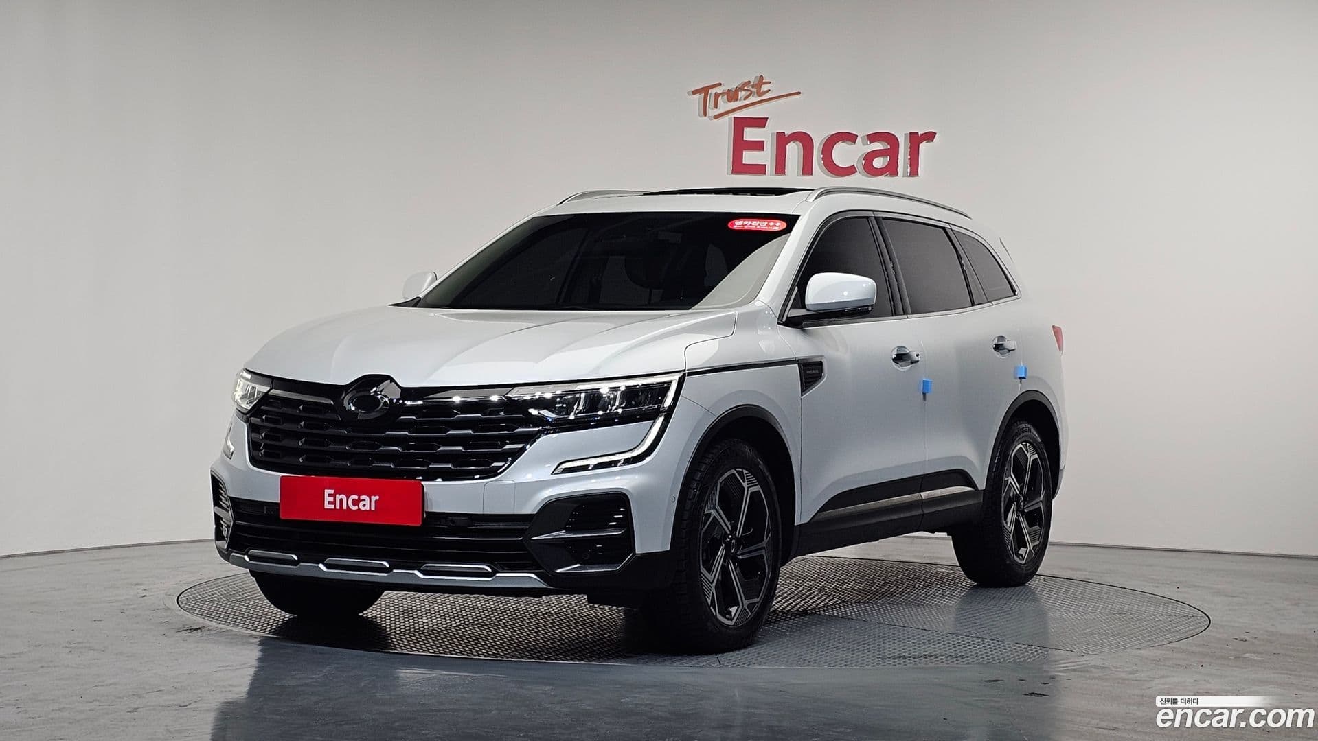 Main__Slider__Photo:QM6 Renault-KoreaSamsung 2023.2-10