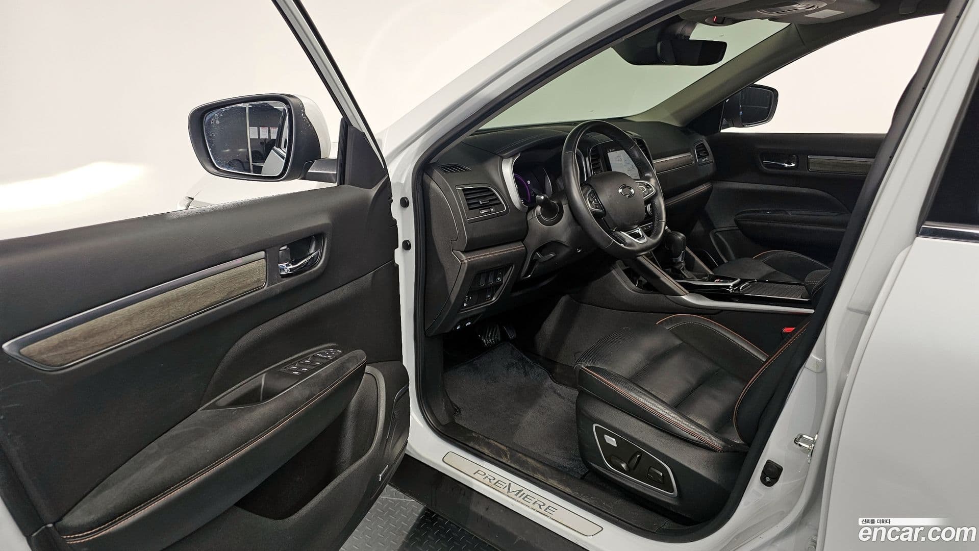 Main__Slider__Photo:QM6 Renault-KoreaSamsung 2023.2-9