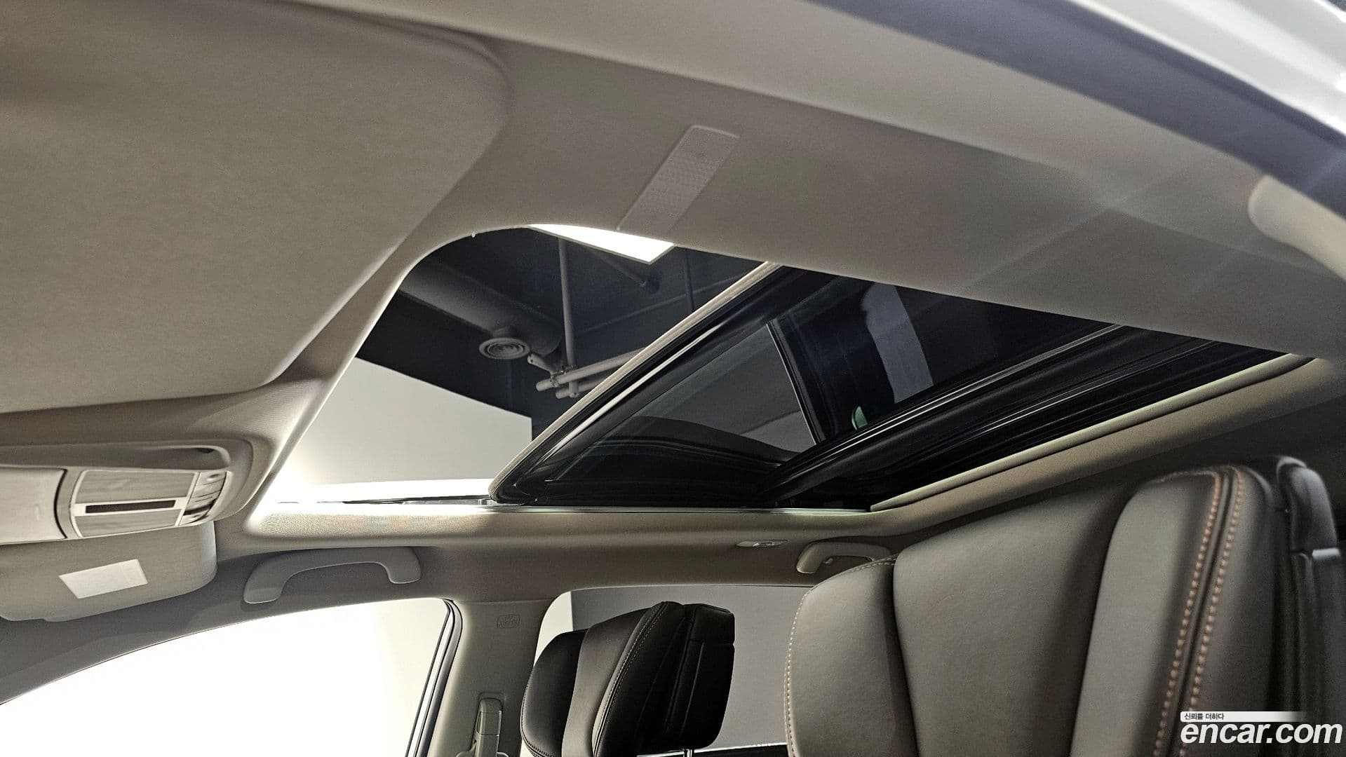 Main__Slider__Photo:QM6 Renault-KoreaSamsung 2023.2-19