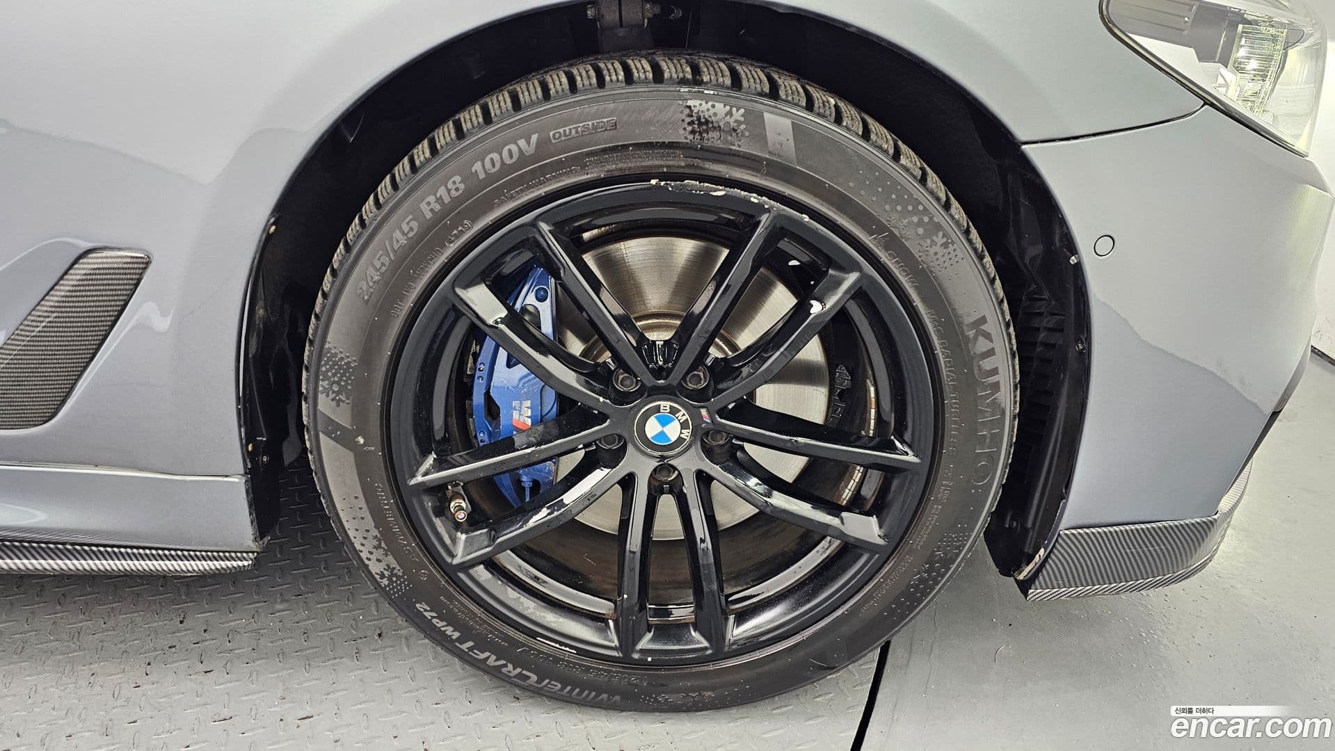 Main__Slider__Photo:5-Series BMW 2017.5-4