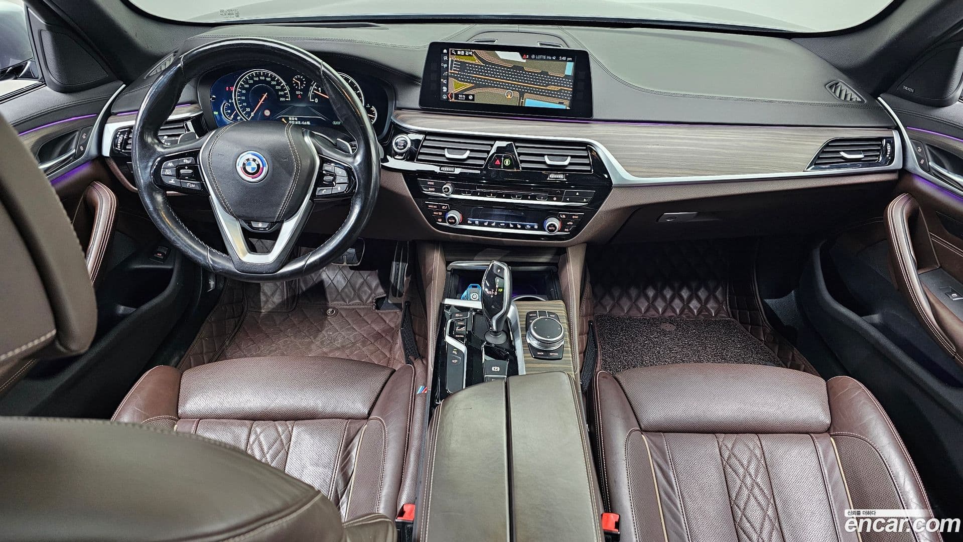 Main__Slider__Photo:5-Series BMW 2017.5-6