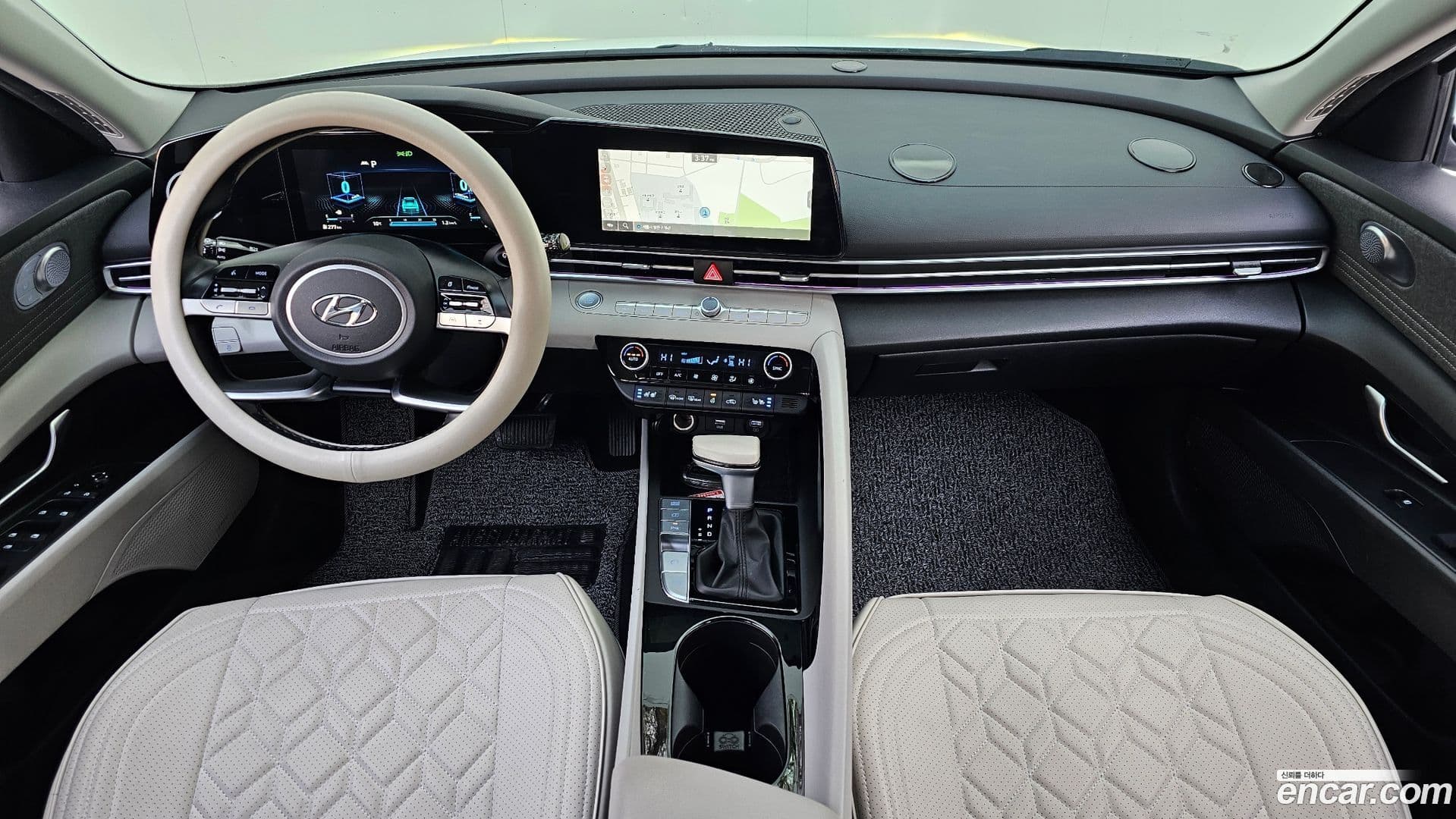 Main__Slider__Photo:AVANTE Hyundai 2020.8-6