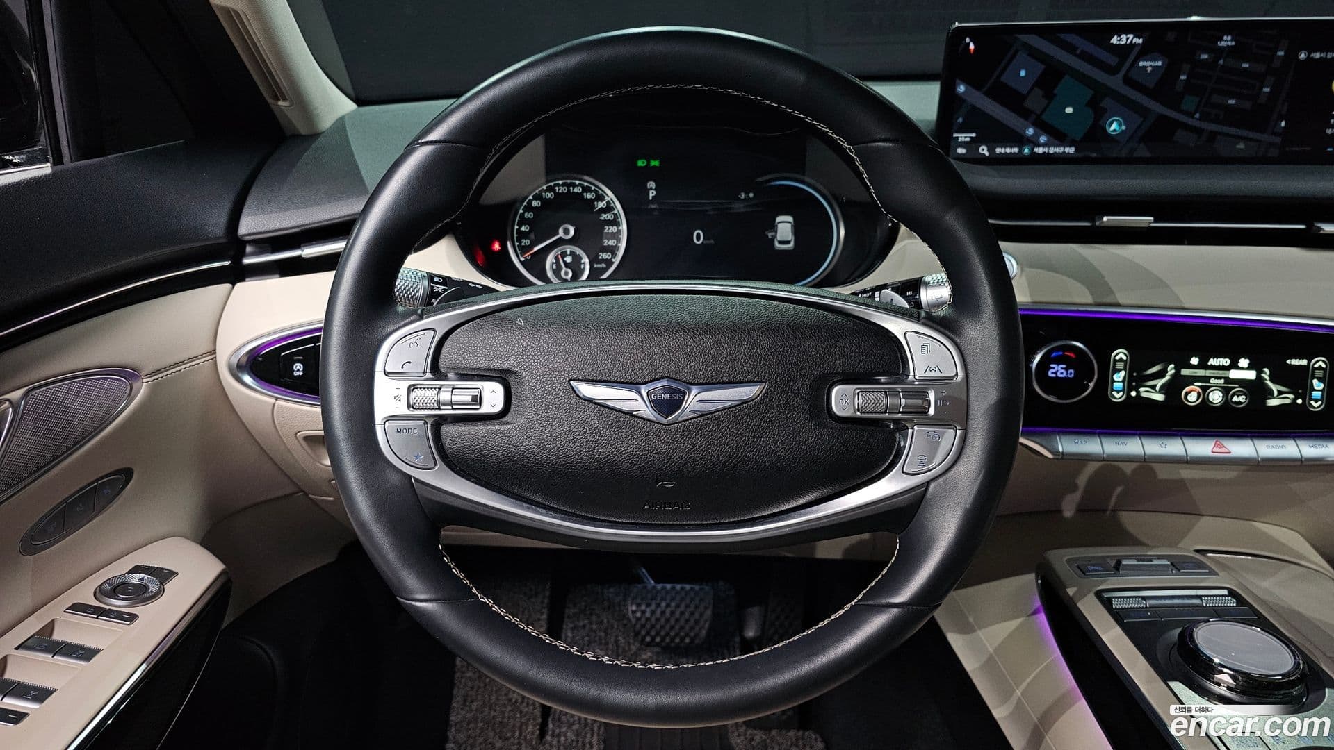 Main__Slider__Photo:GV70 Genesis 2021.10-12