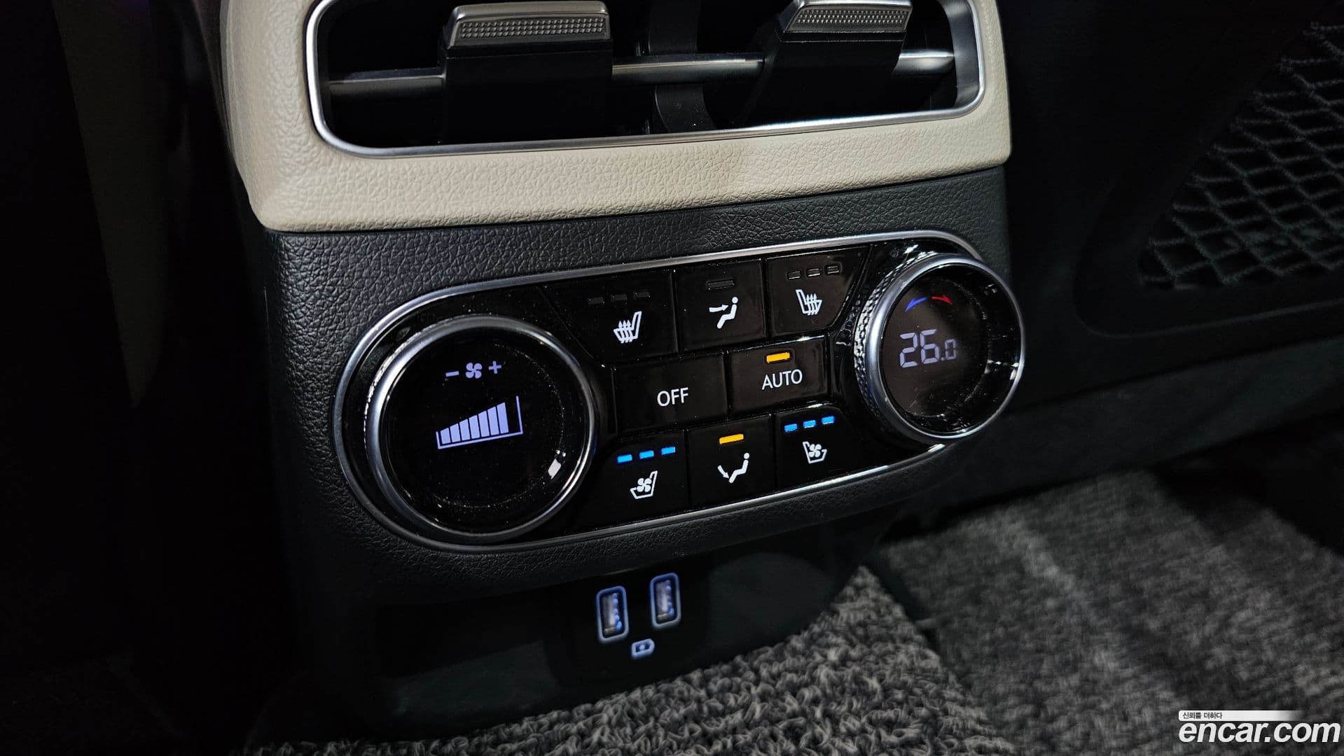 Main__Slider__Photo:GV70 Genesis 2021.10-18